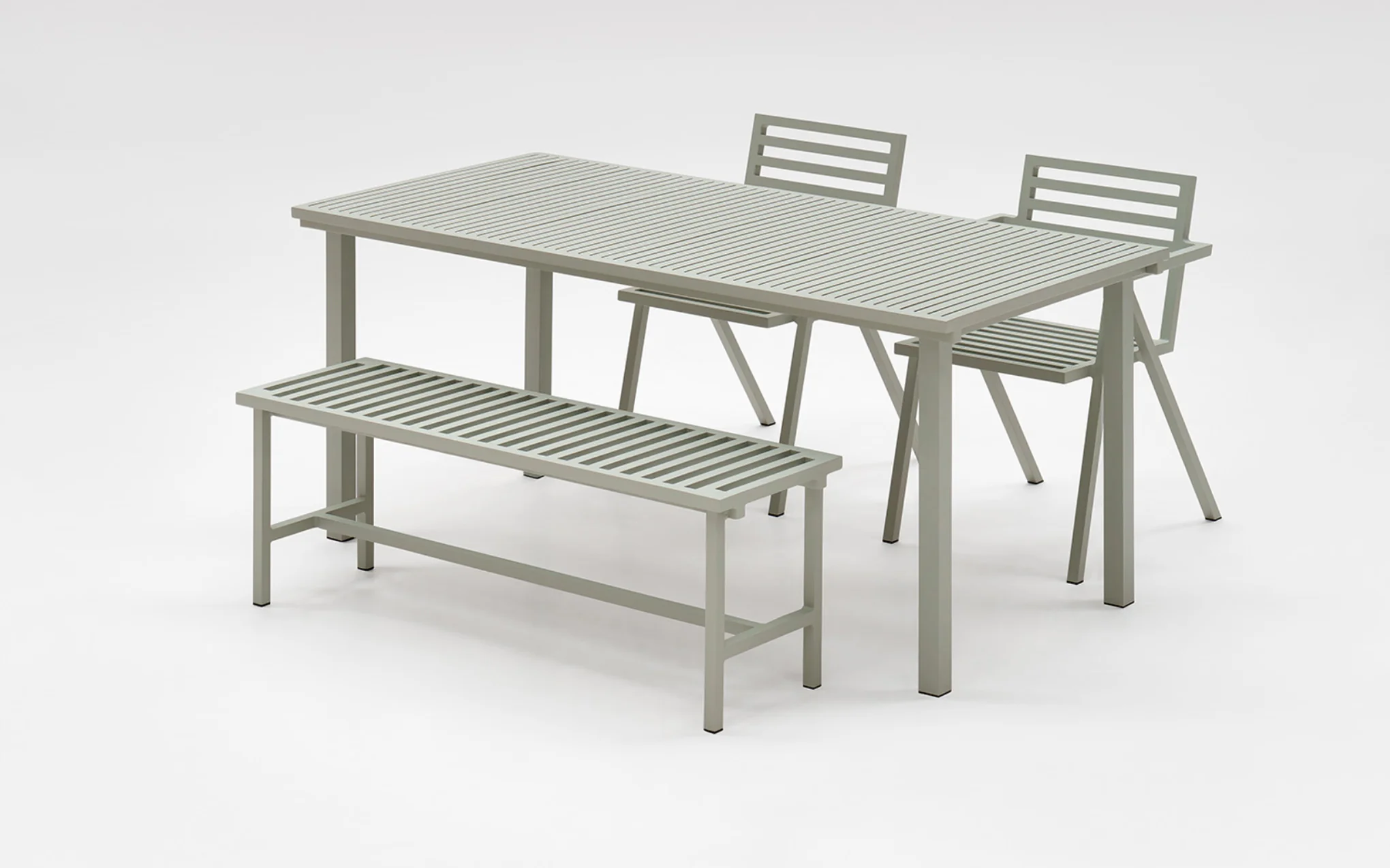 19 Outdoors bench - Image 10