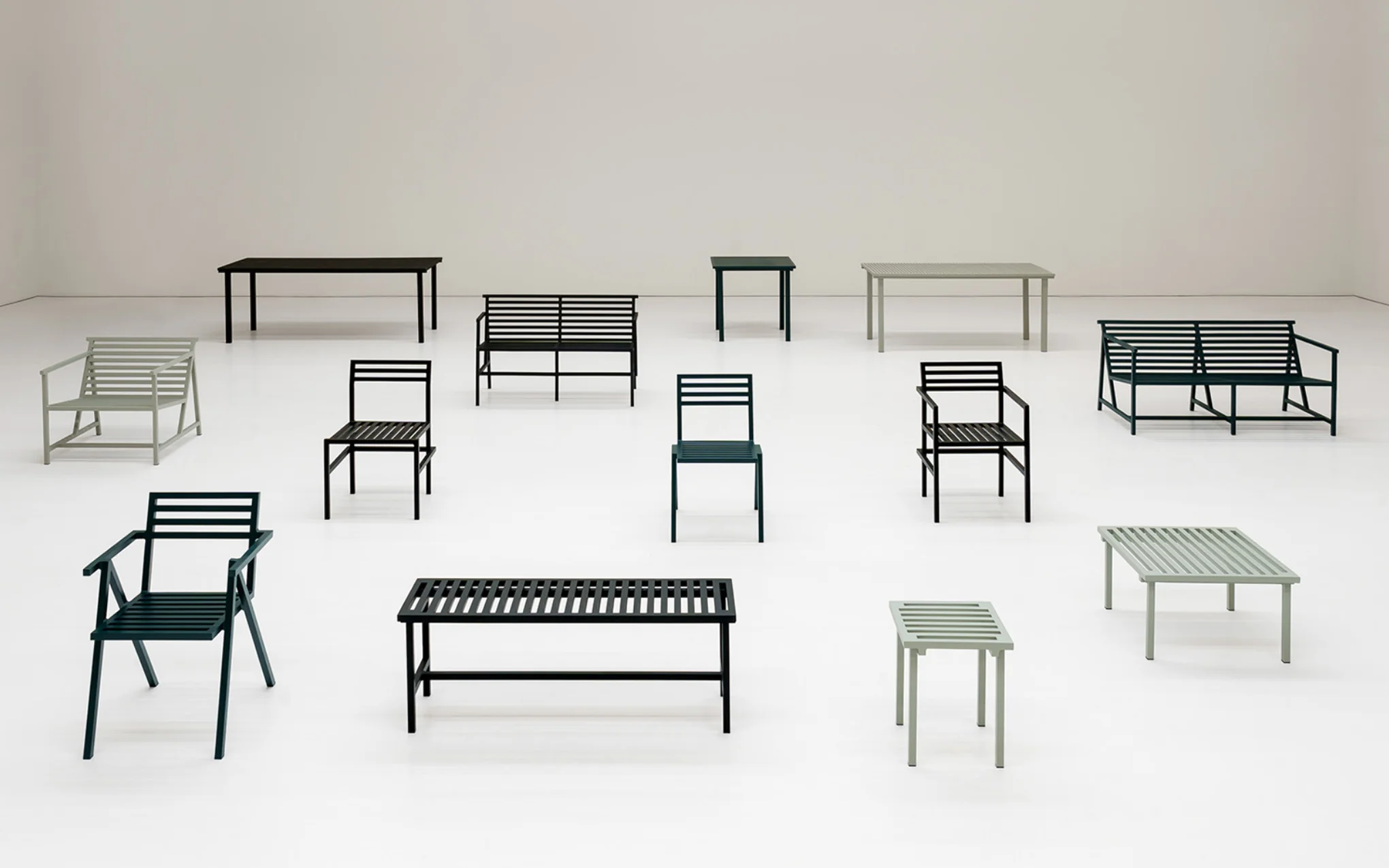 19 Outdoors stool - Image 7