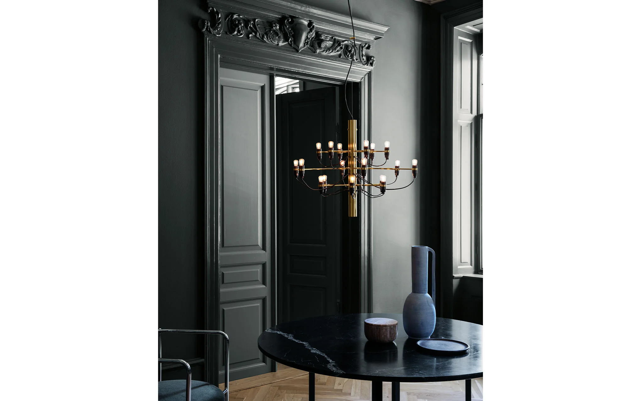2097 chandelier - Image 11