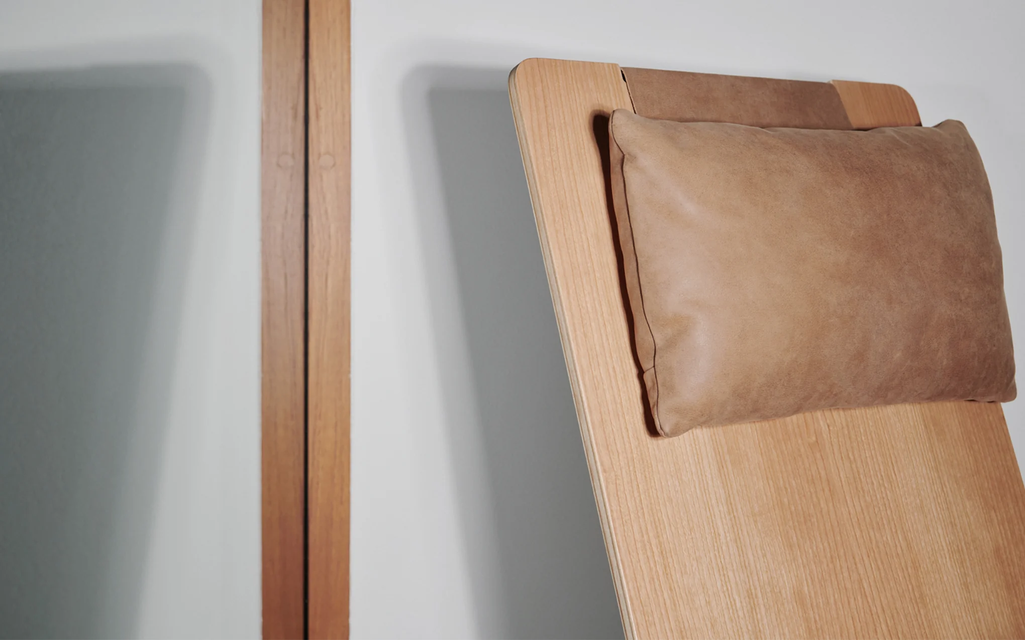 4PM chaise - Image 10