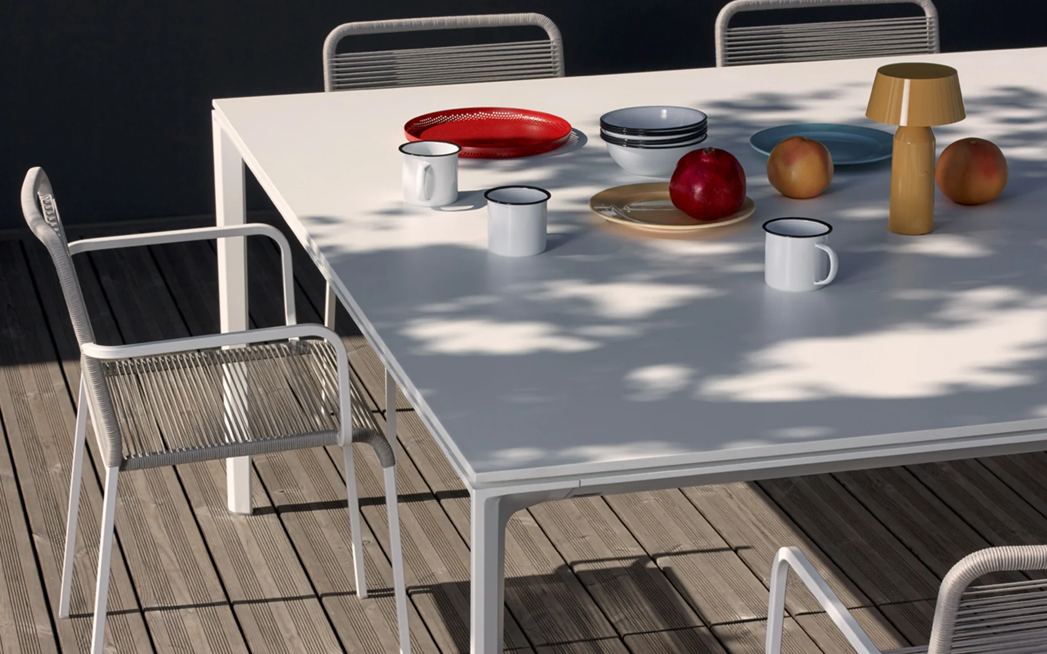 Add T table - outdoor - Image 3