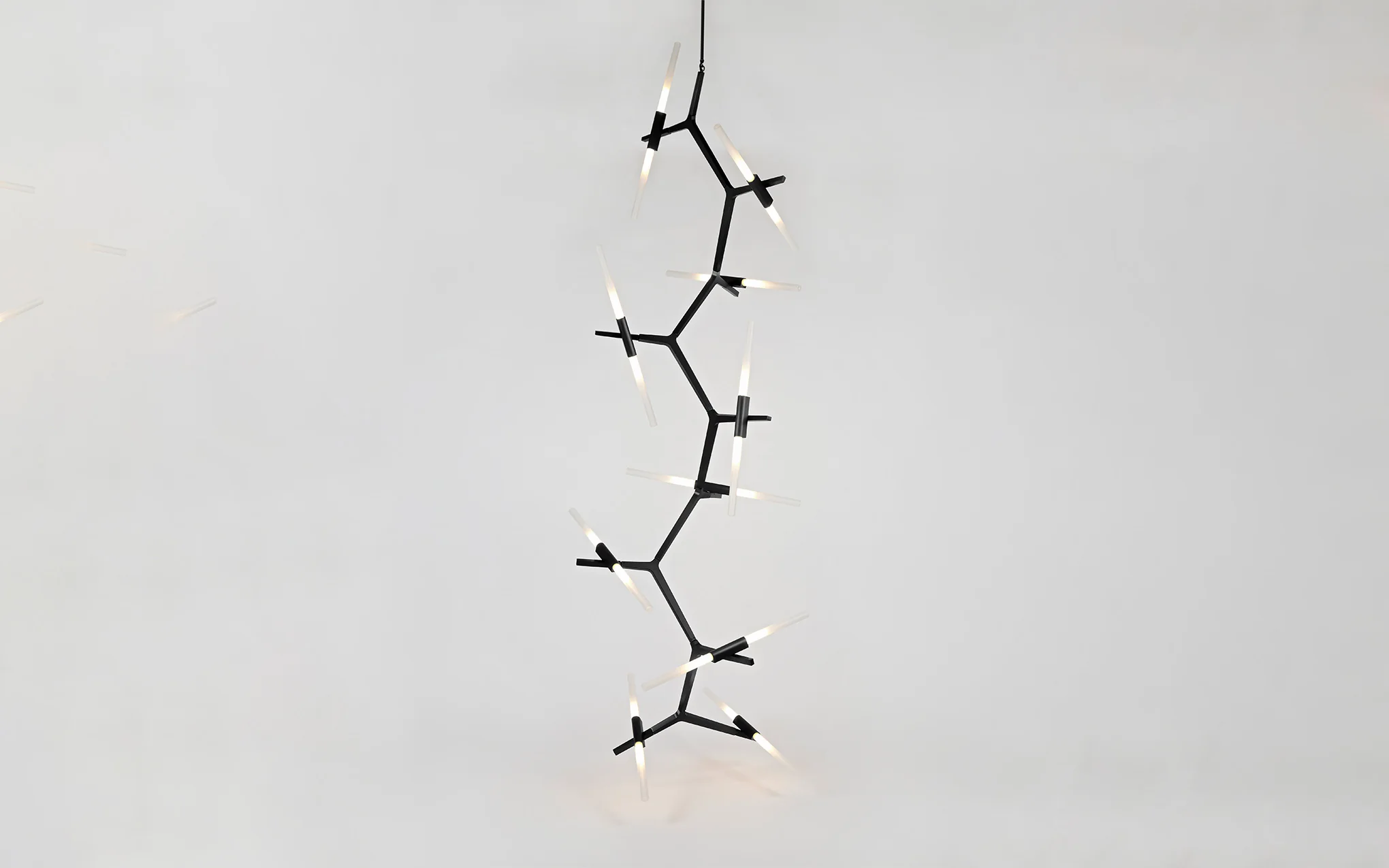 Agnes Cascade chandelier - 20 lights - Image 4