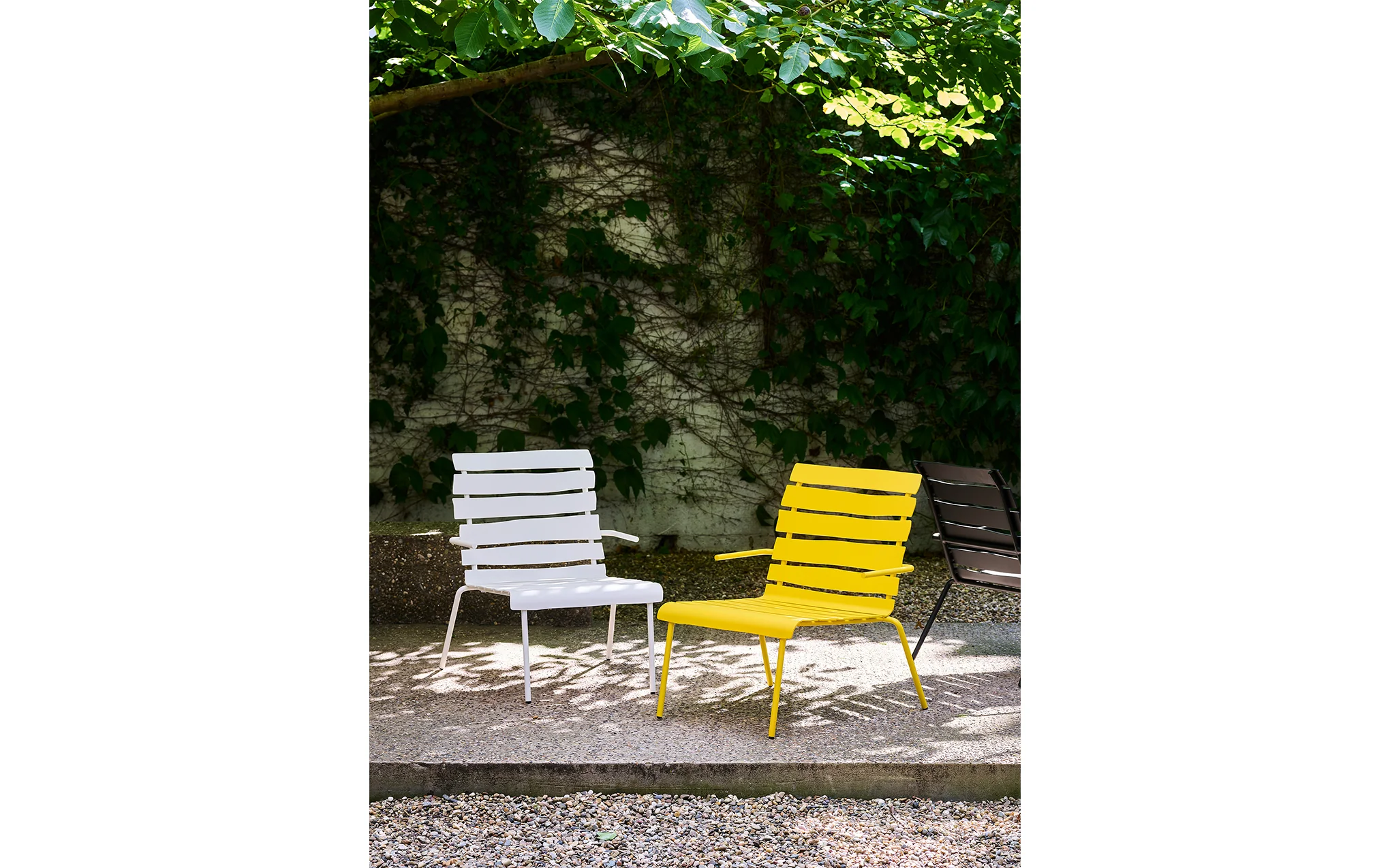 Aligned lounge chair - Image 8