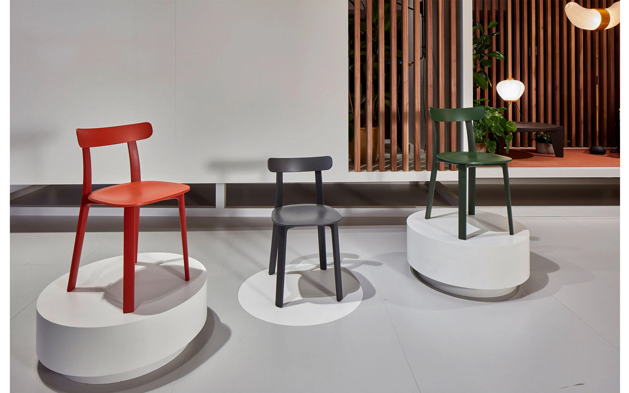 All plastic chair - Image 5