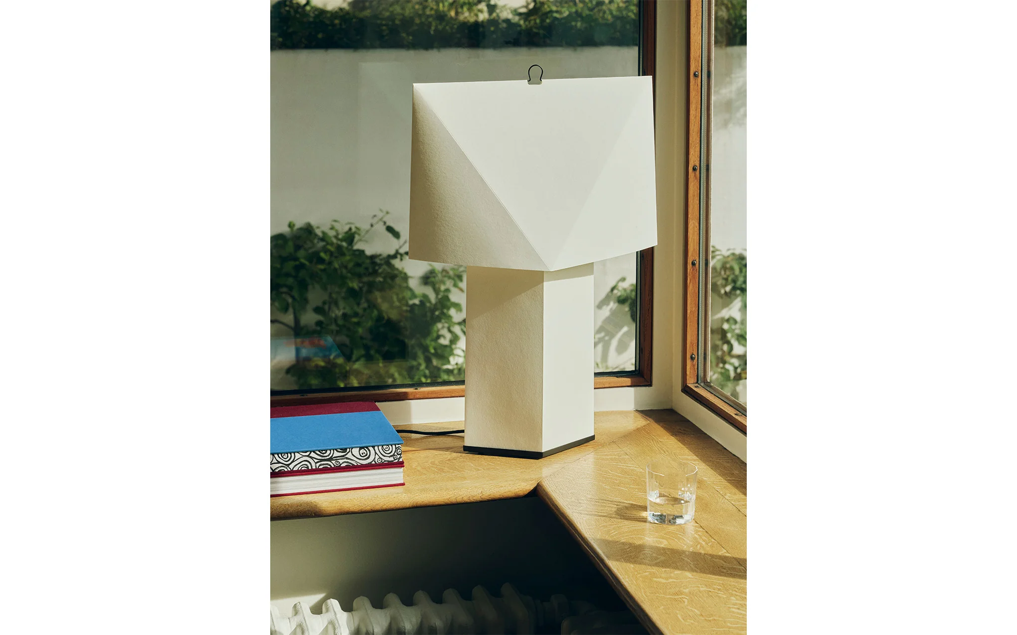 Aplat table lamp - Image 14
