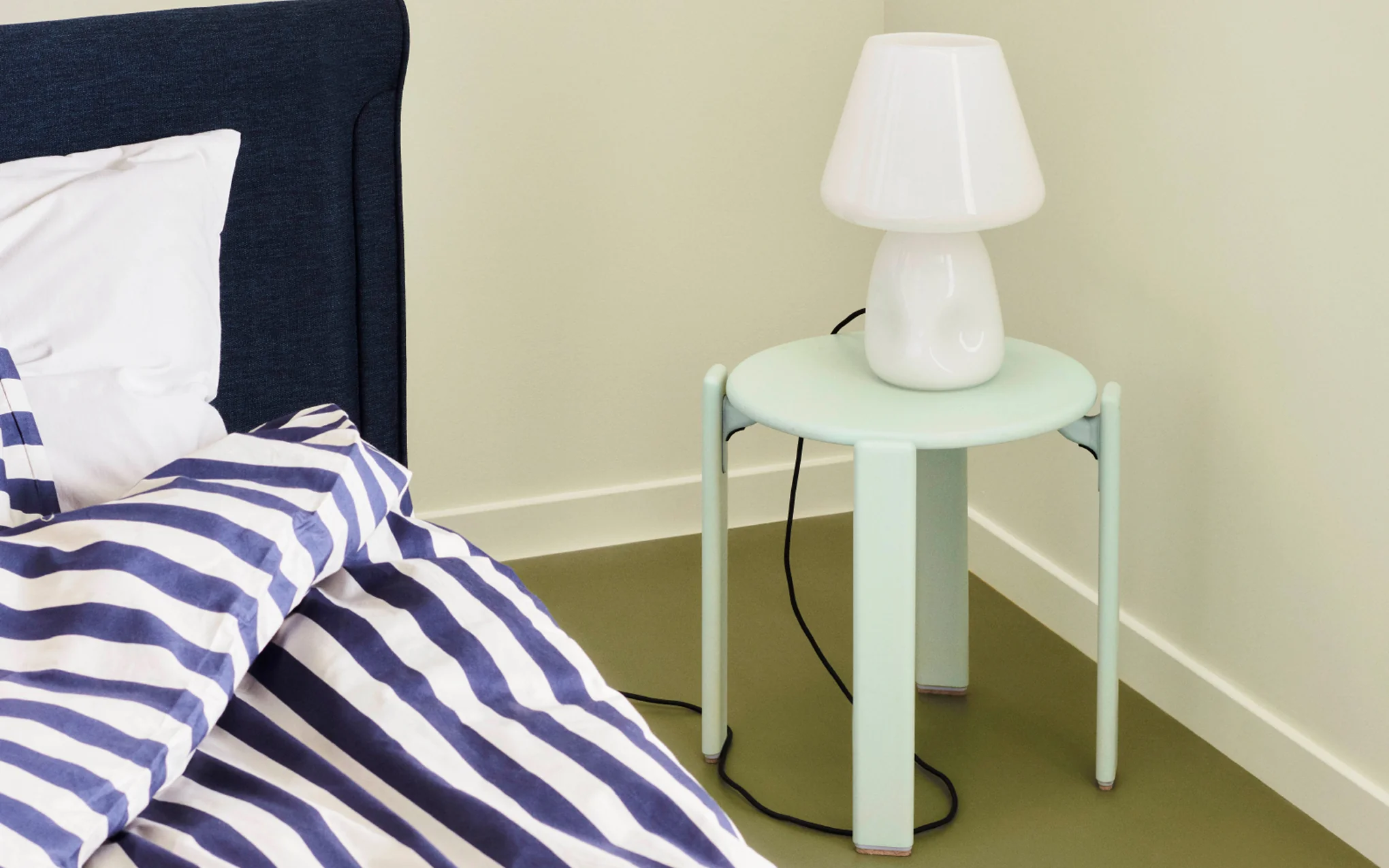 Apollo table lamp - Image 7