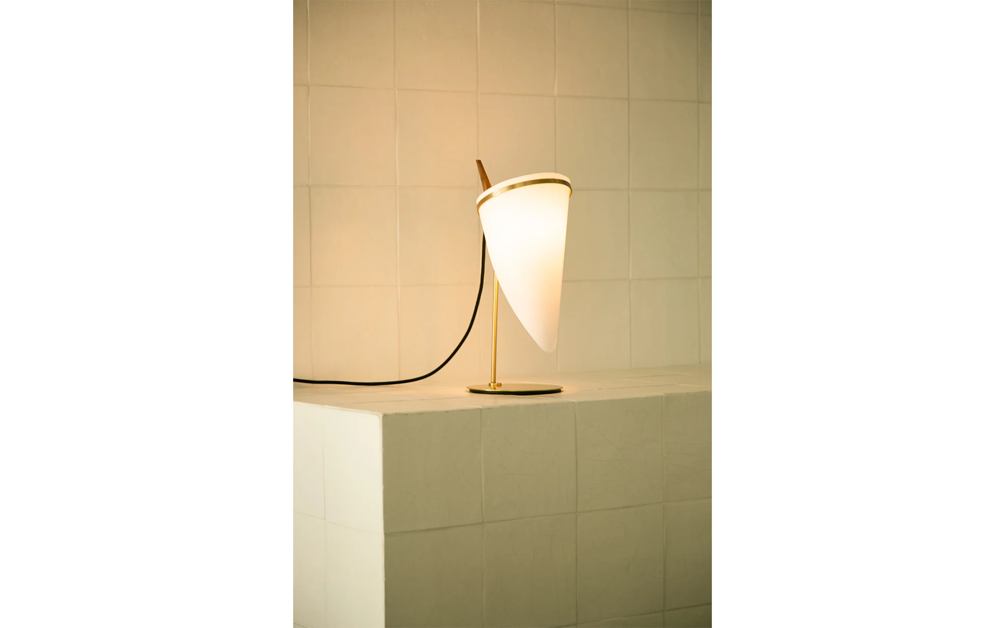 Armitage accent lamp - Image 5