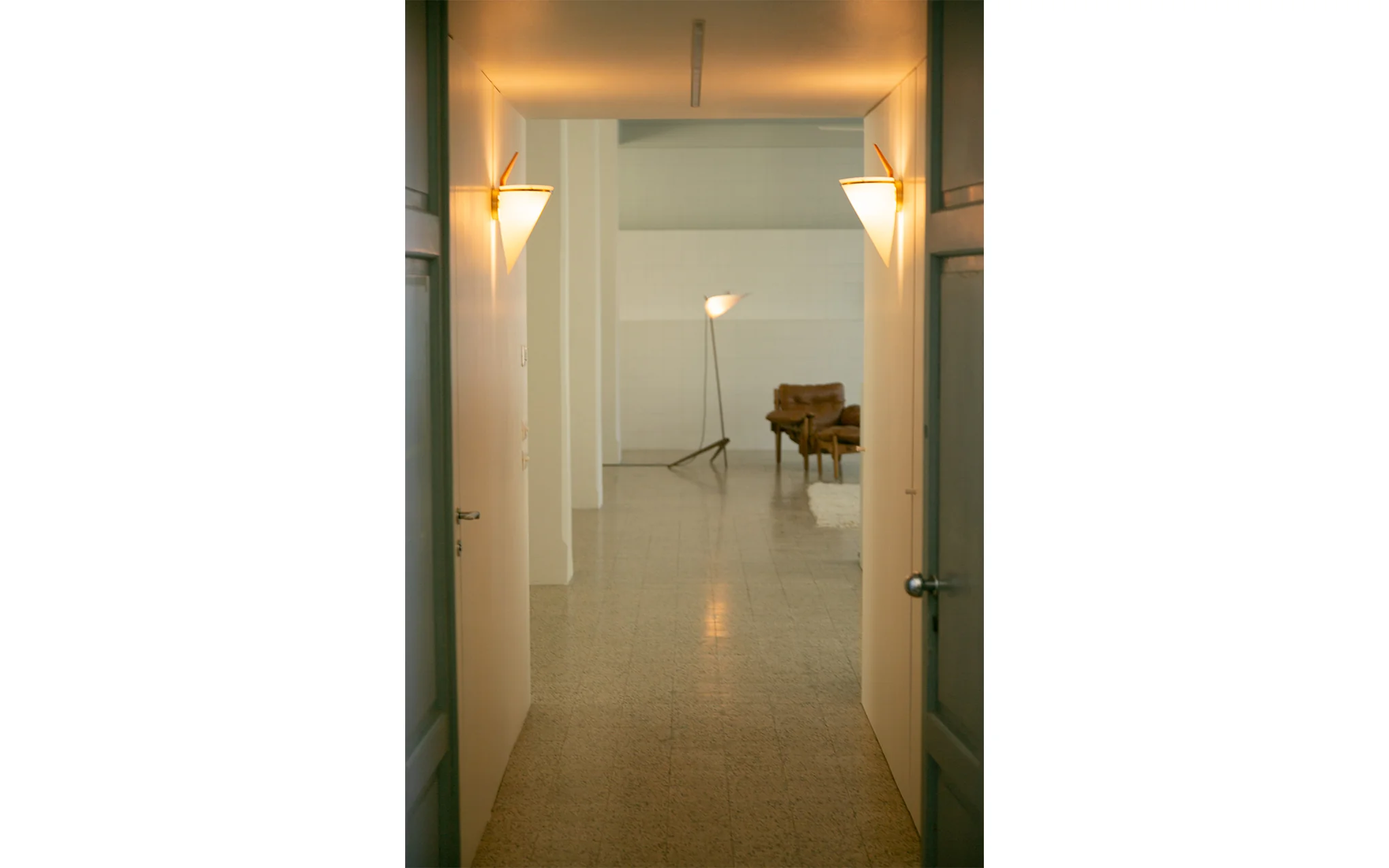 Armitage wall lamp - Image 4
