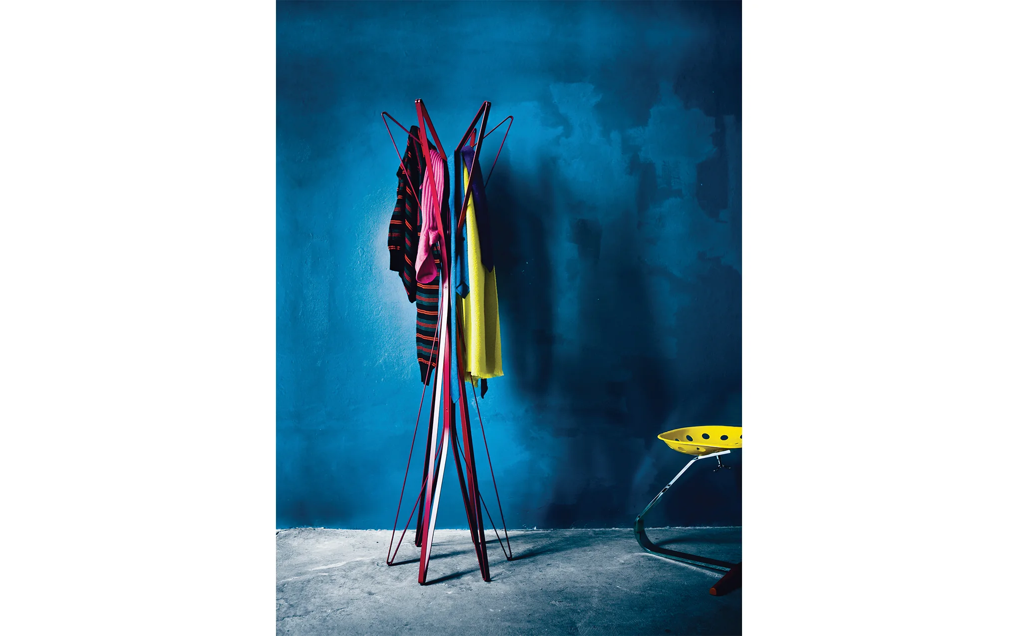 Aster clothes stand - Image 4