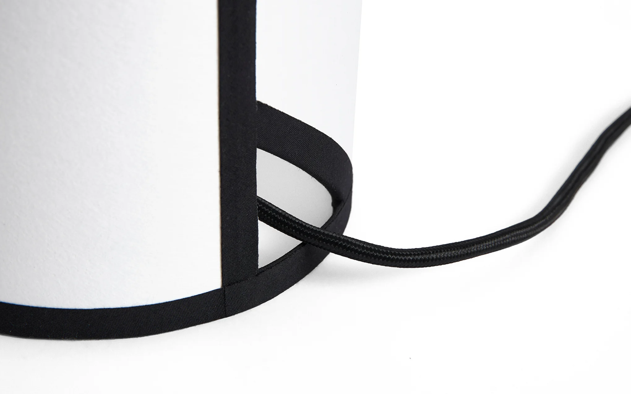 Ava Pyramid table lamp - Image 15