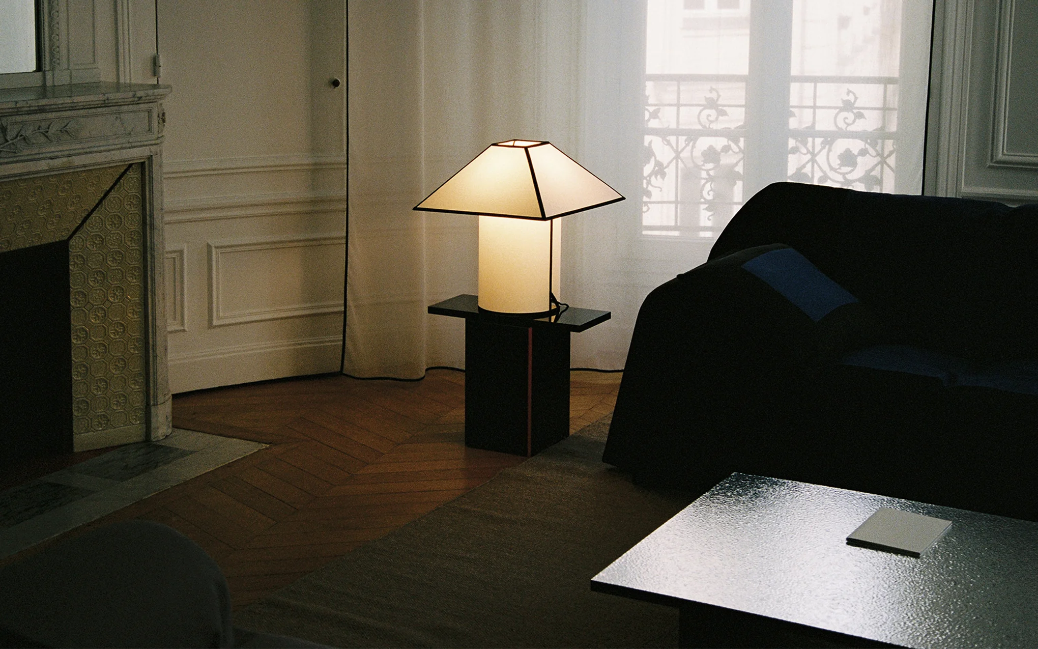 Ava Pyramid table lamp - Image 21