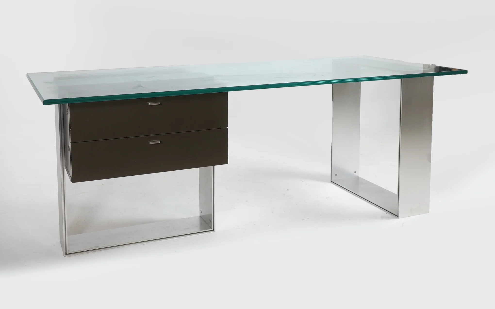 Behr International architect’s desk – glass & aluminium - Image 5