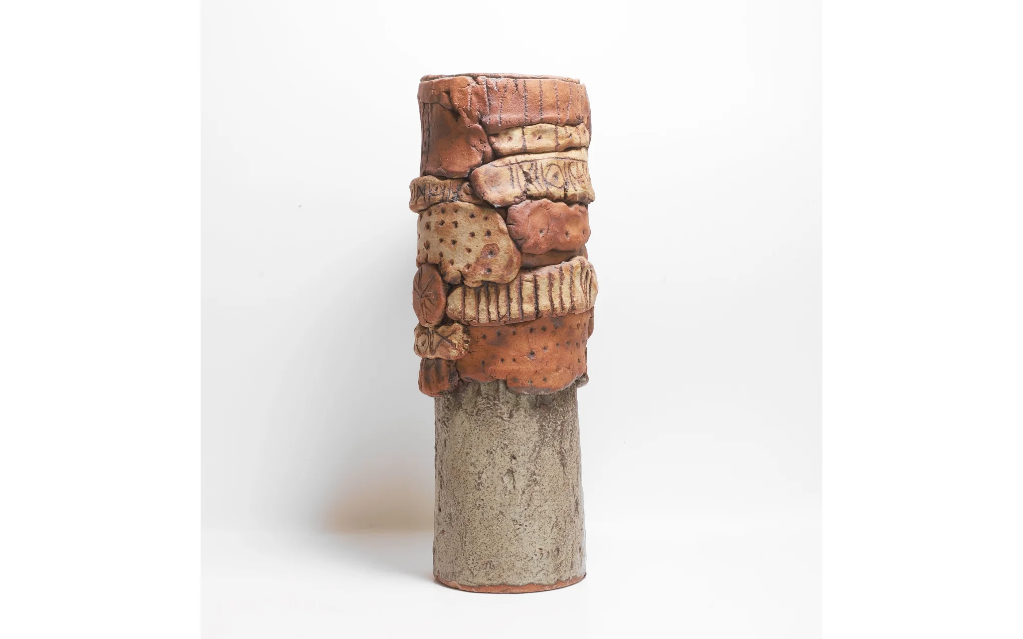 Bernard Rooke tall coiled pot - Image 3
