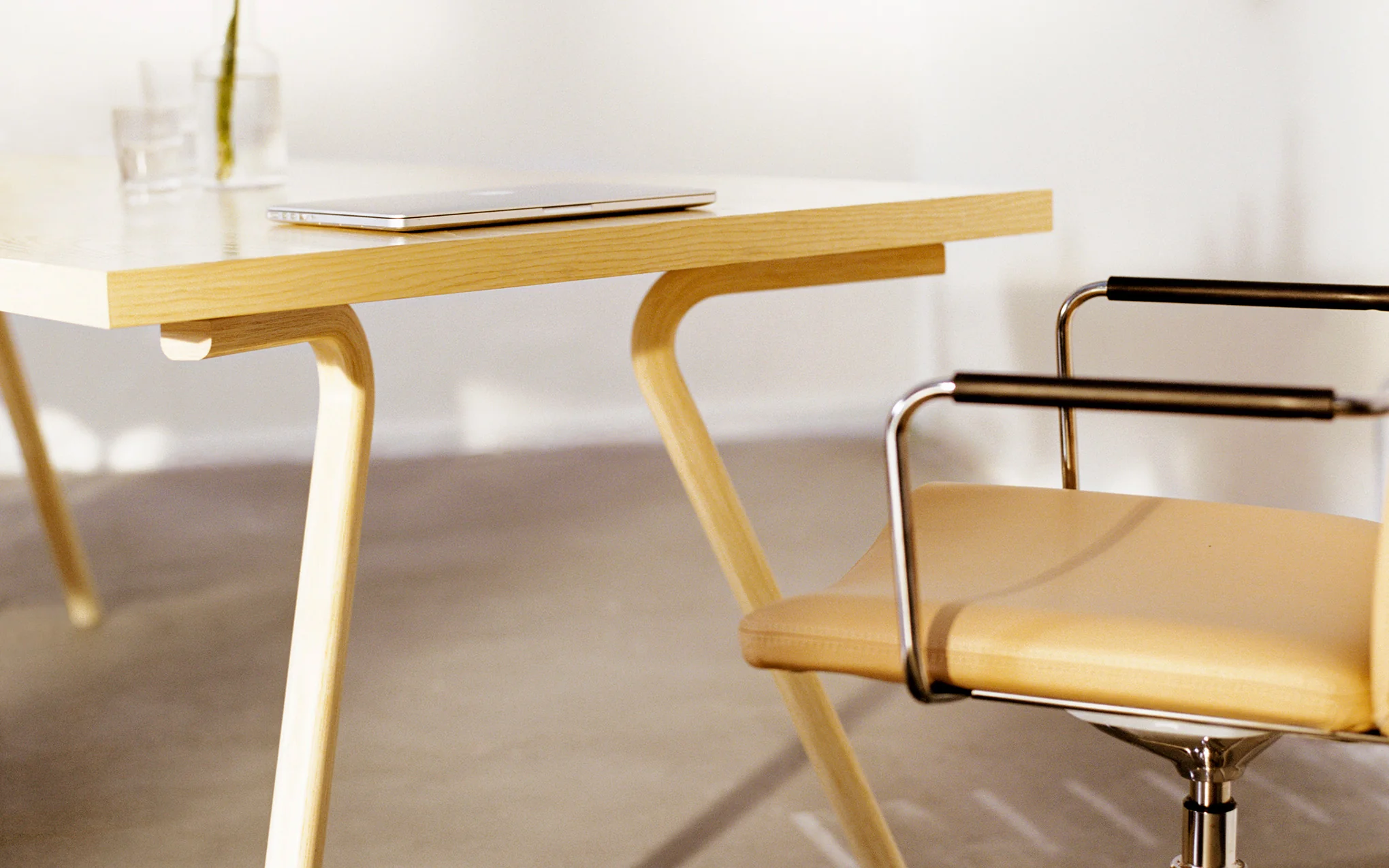 Bespoke Angle table - Image 4