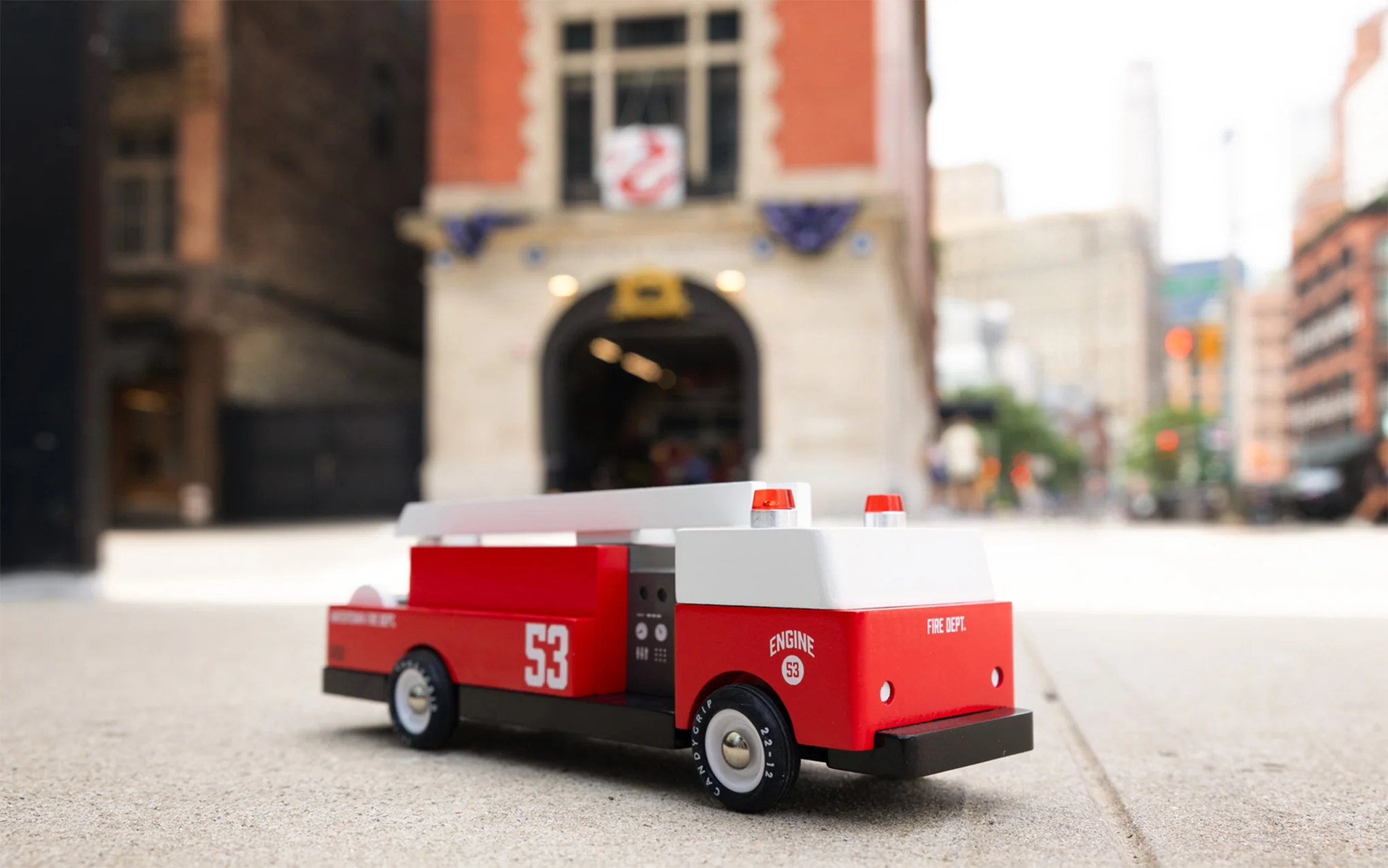 Big Red Fire Engine - Image 6