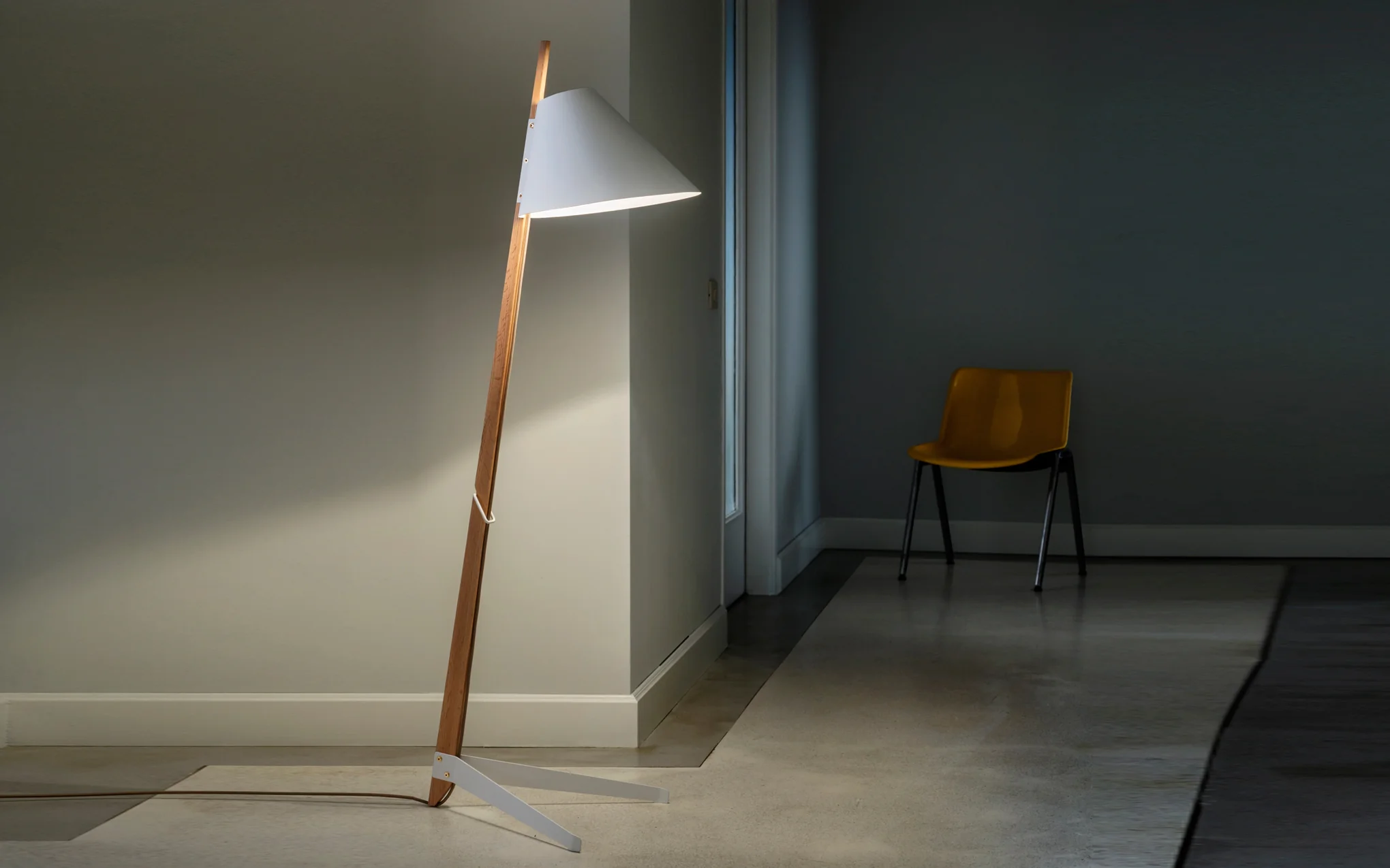 Billy floor light - Image 2
