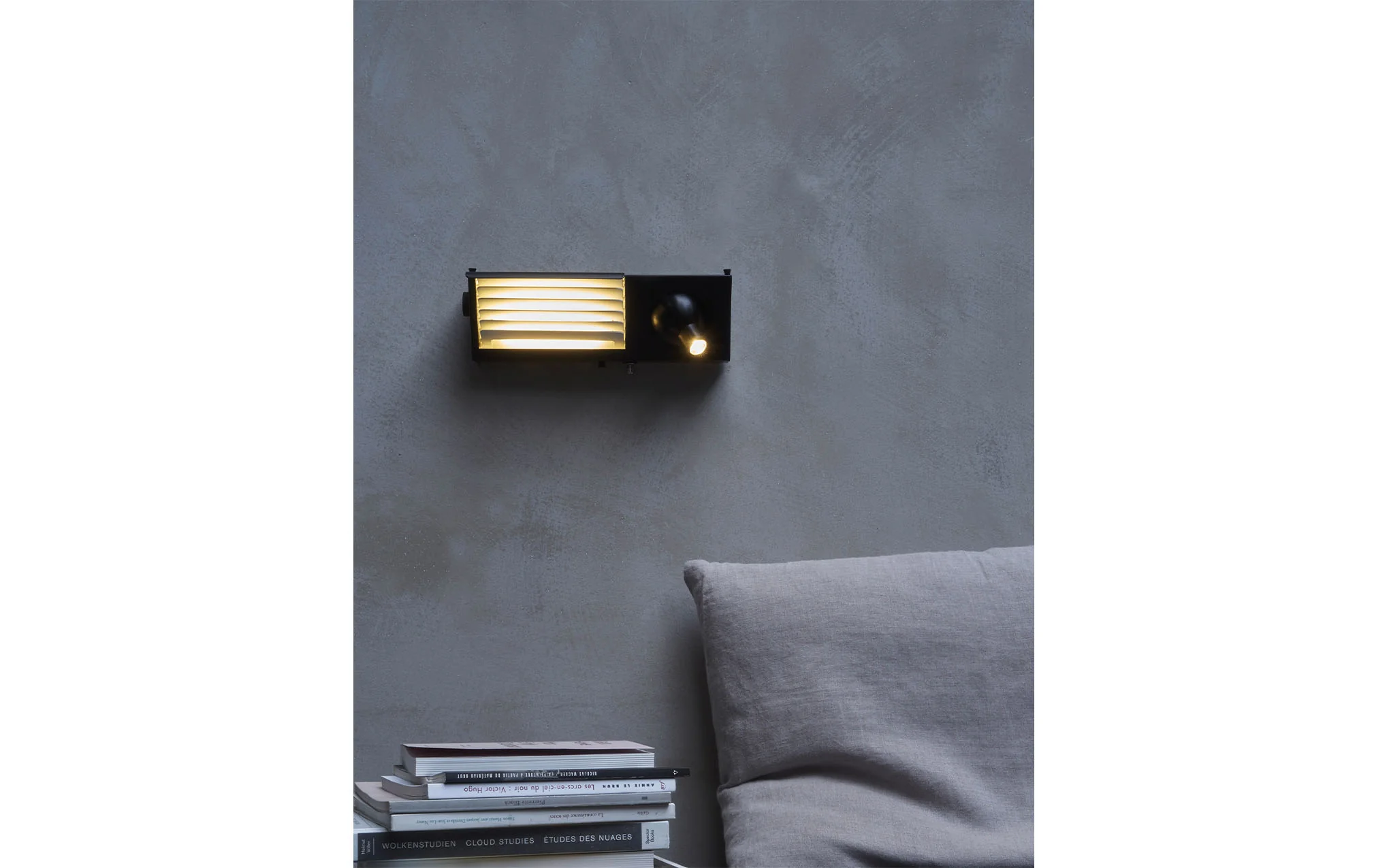 Biny bedside wall light - Image 8