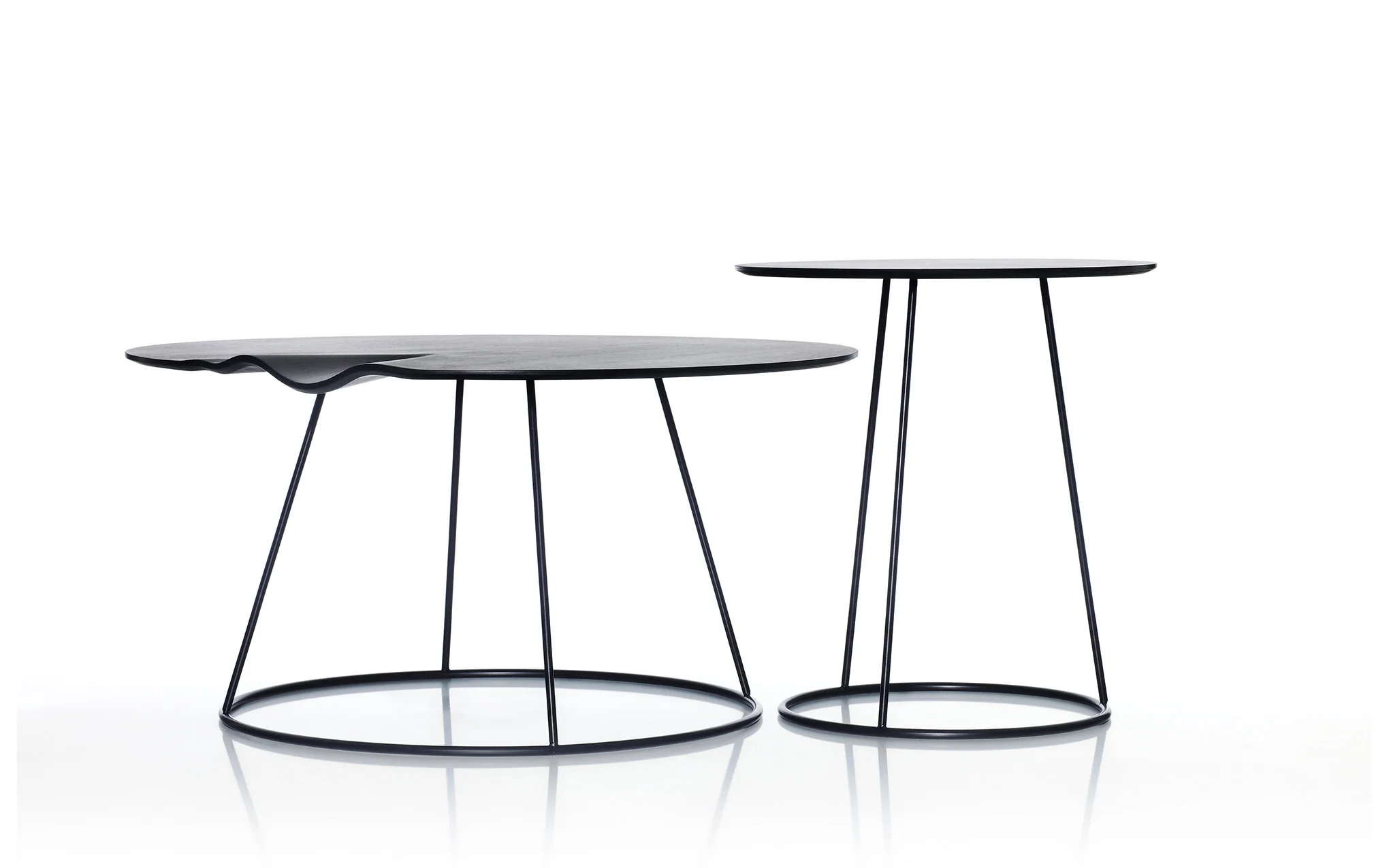 Breeze table - wavy top - Image 3