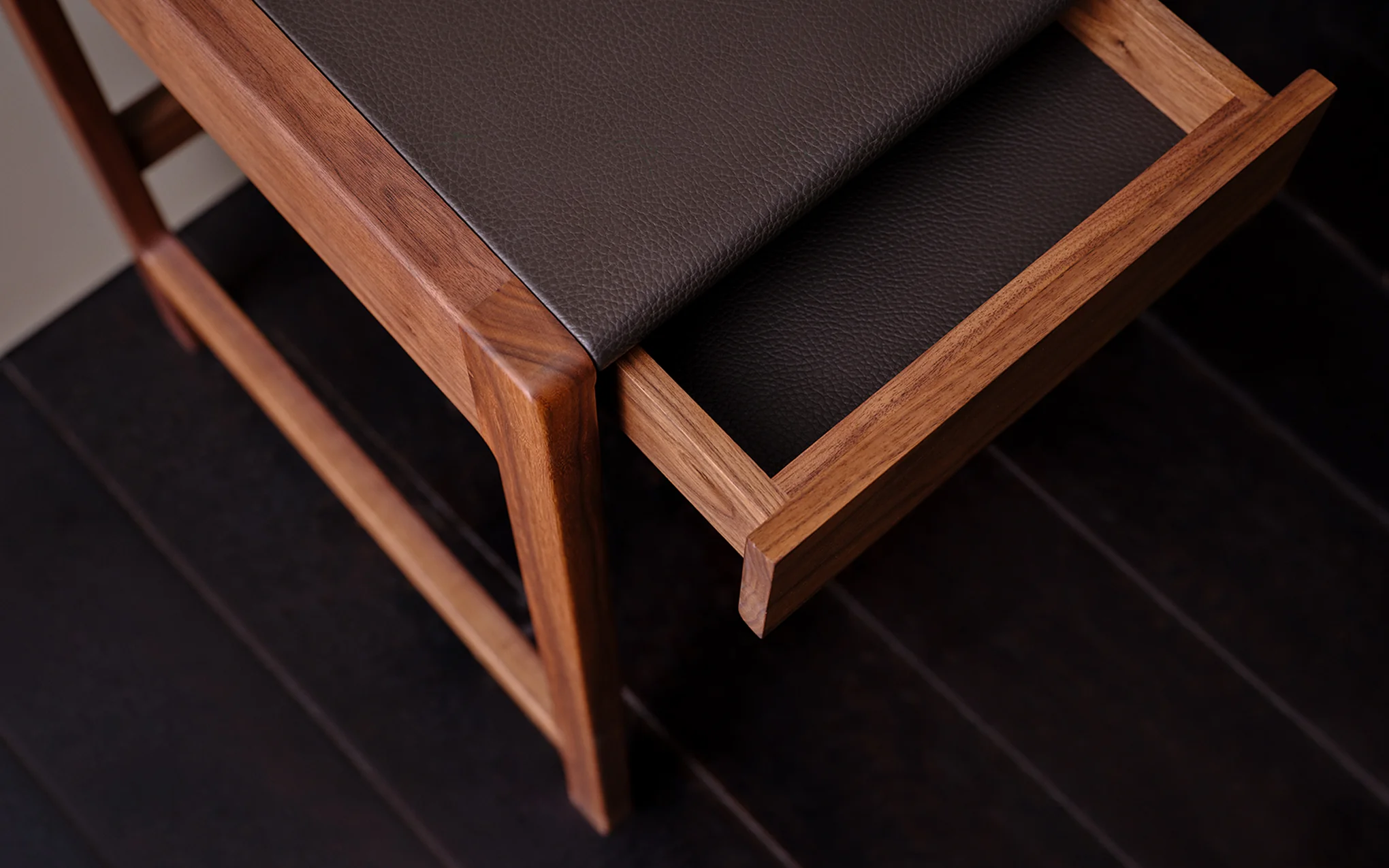 Cedric desk - Image 2