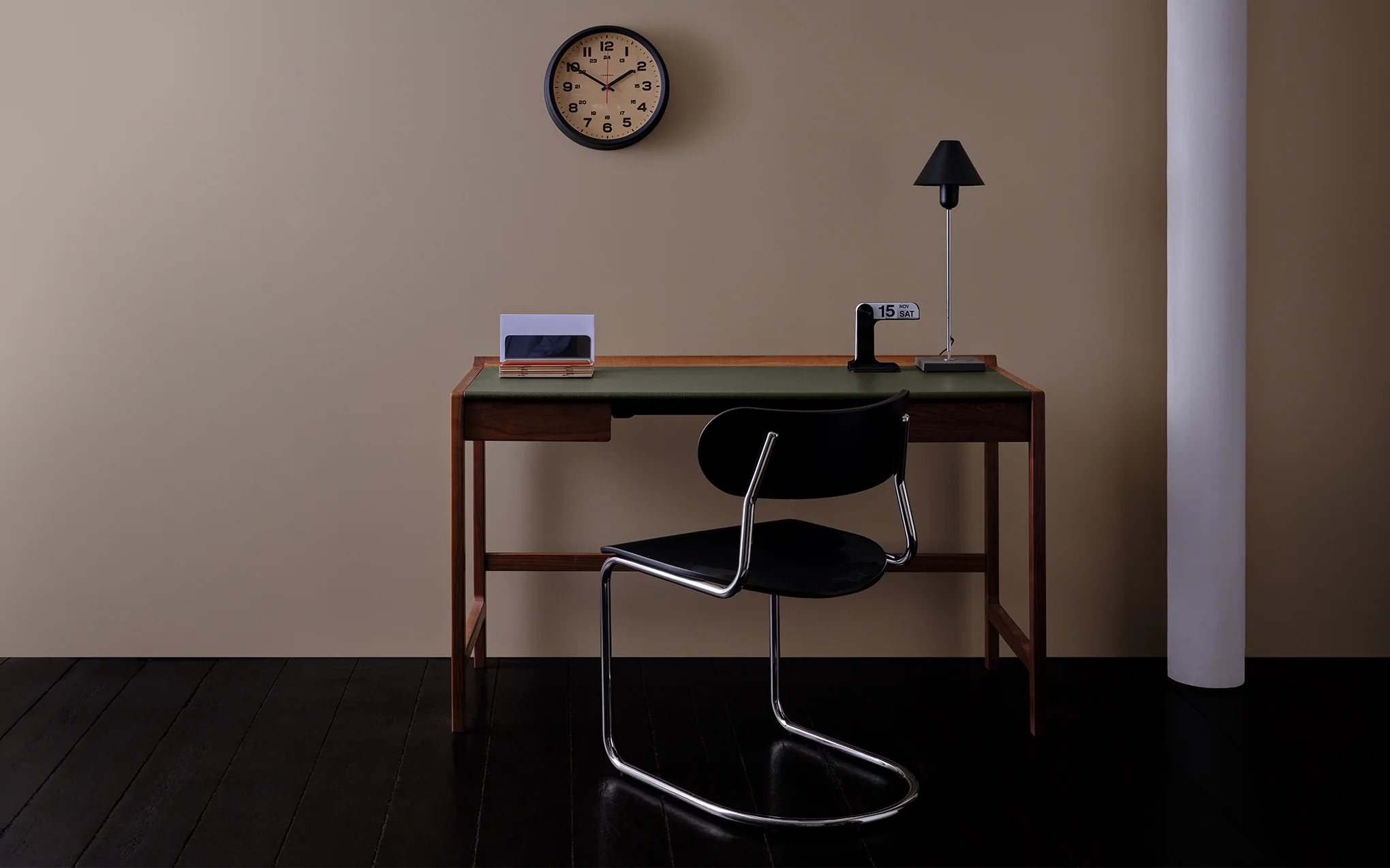 Cedric desk - Image 4