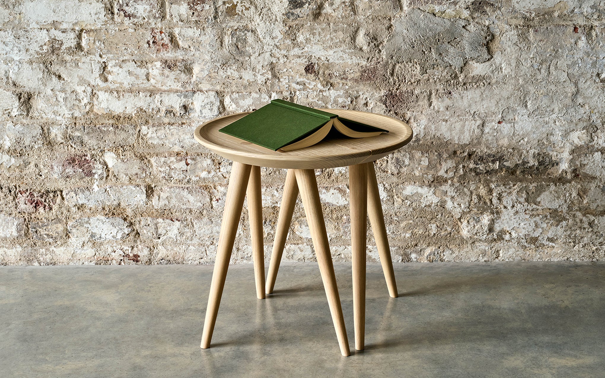 Central stool - Image 24