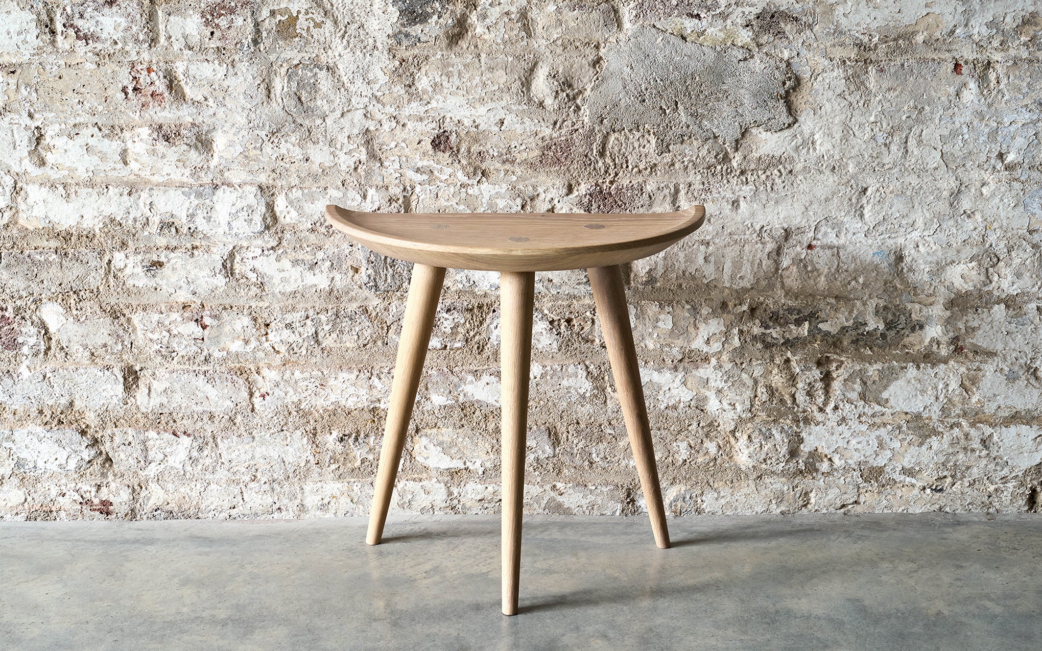 Central stool - Image 3