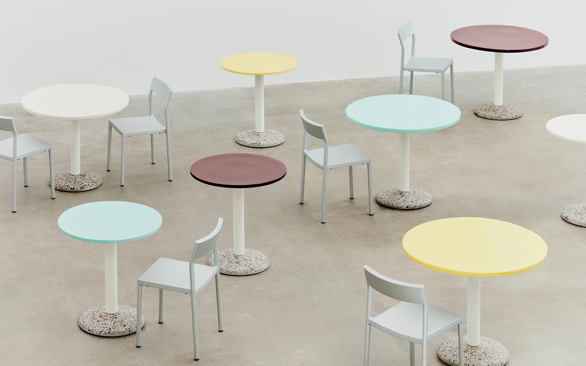 Ceramic table - Image 15