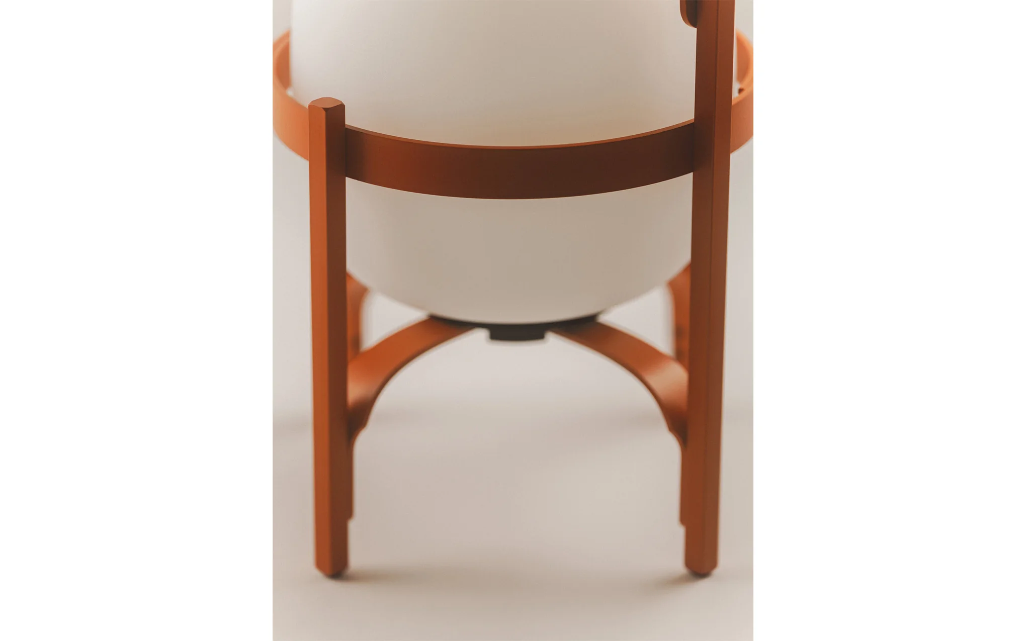 Cestita Alubat table light - Image 3