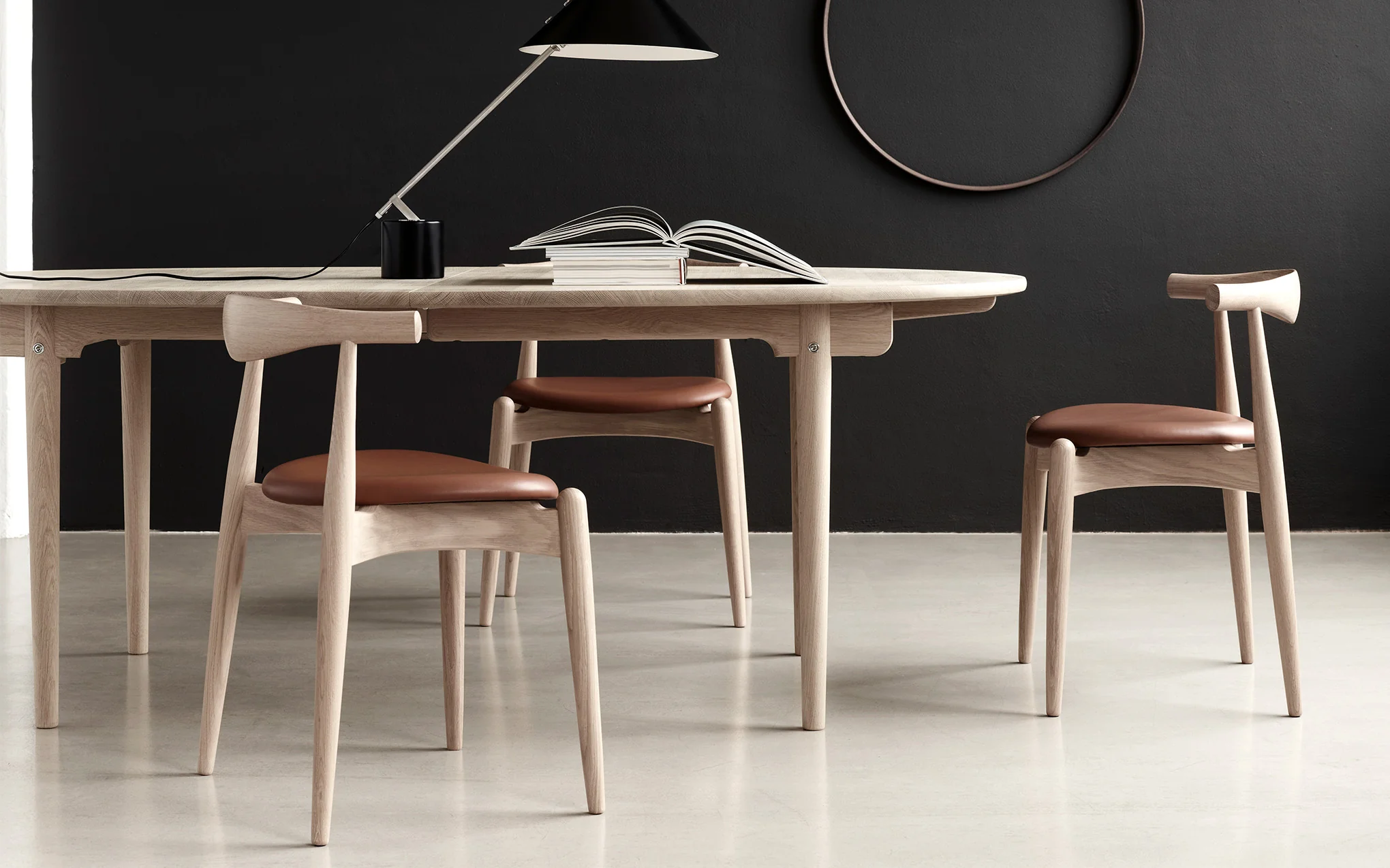 CH20 Elbow chair - Image 13
