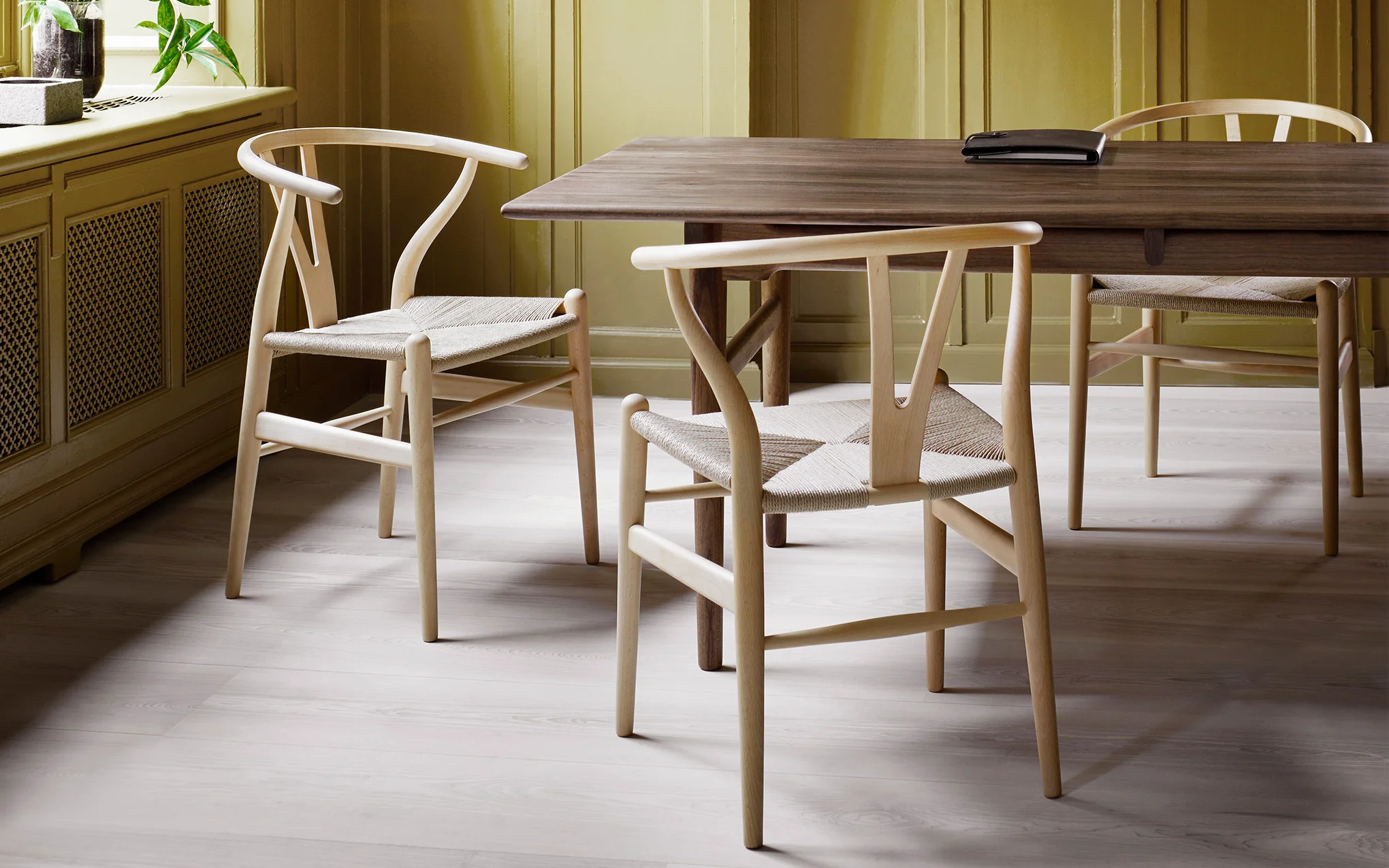 CH24 Wishbone chair - Image 20