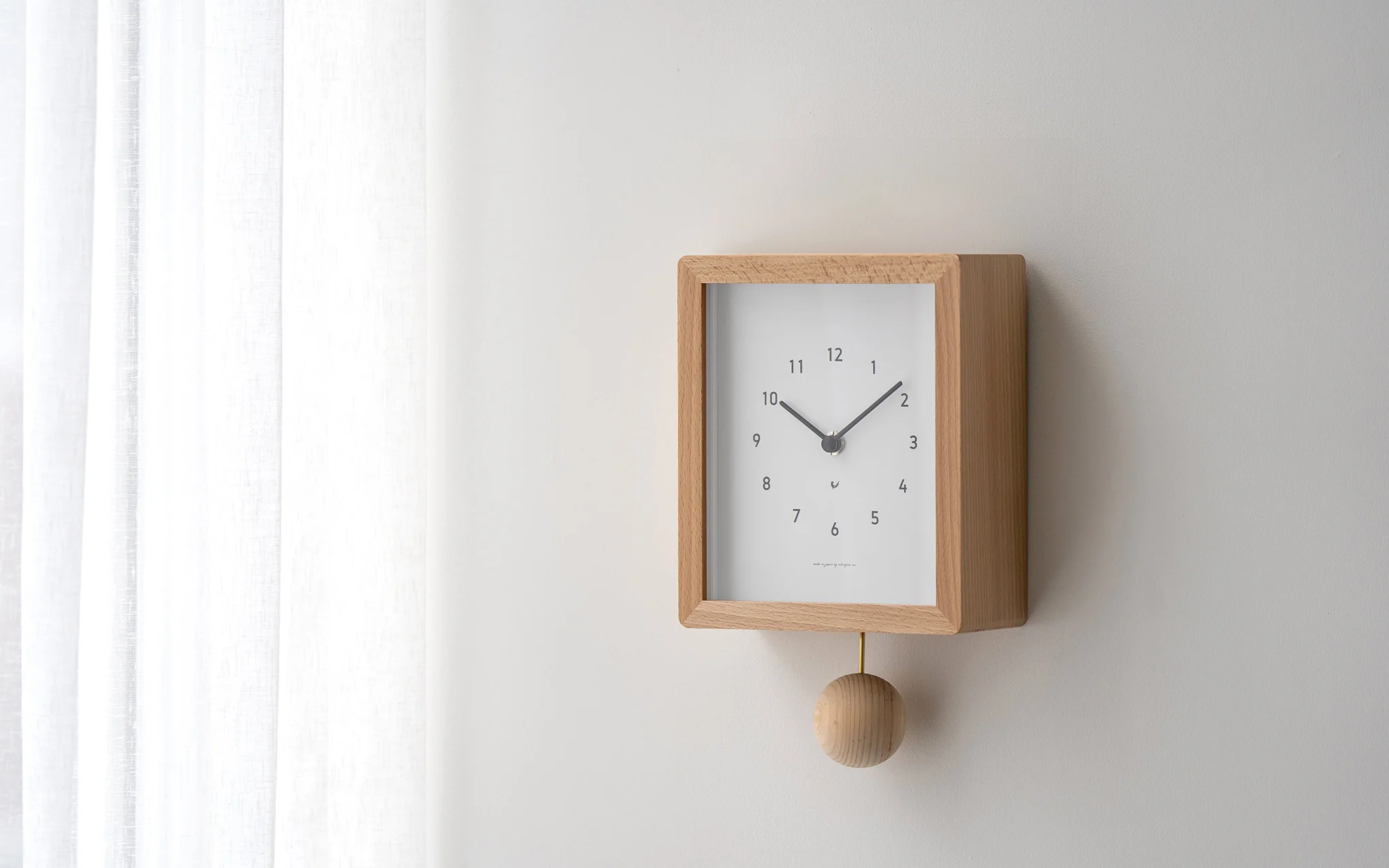Chambre Blanc wall clock - Image 10