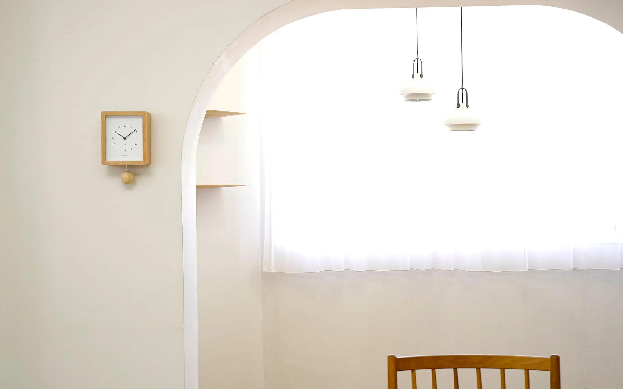 Chambre Blanc wall clock - Image 6