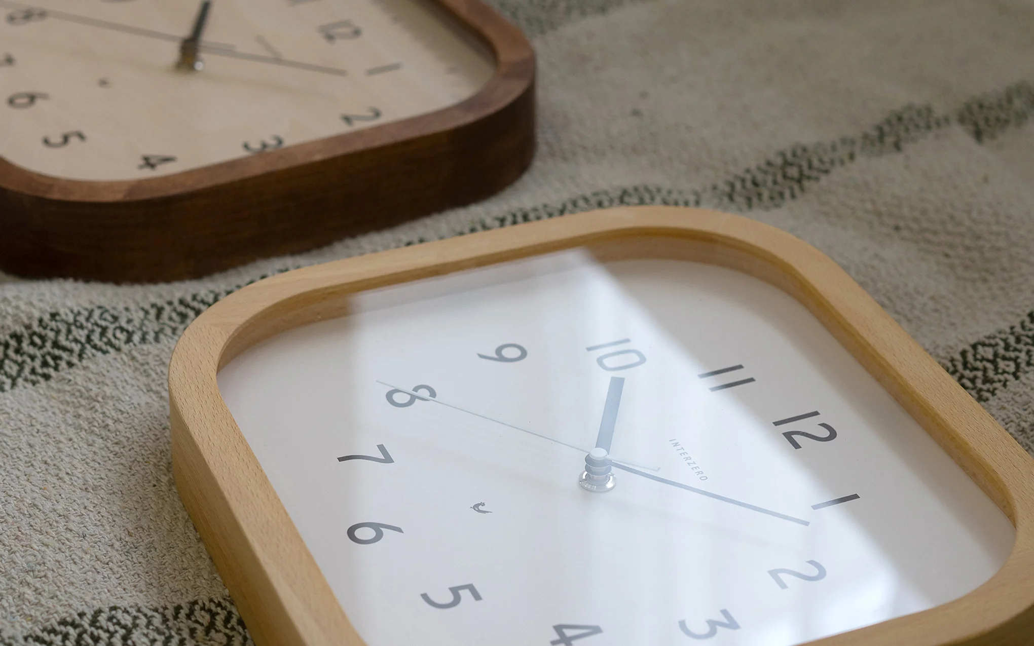 Chambre Calme wall clock - Image 10