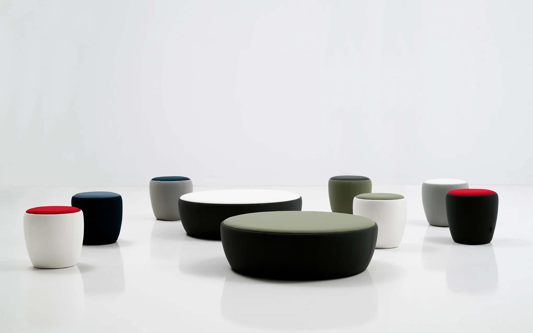 Chat stool - Image 2