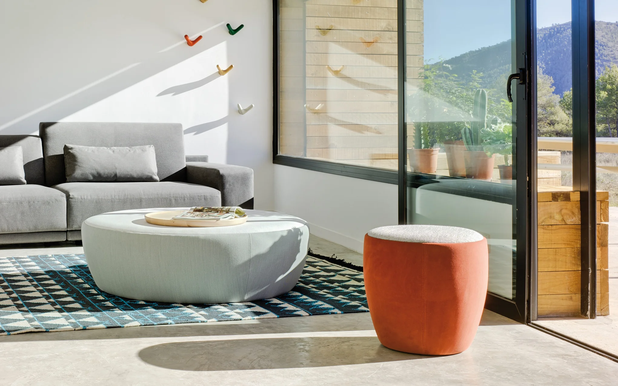 Chat stool - Image 3