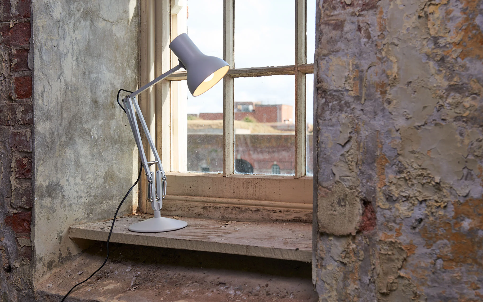 Clearance Type 75 Mini desk light - alpine grey - Image 2