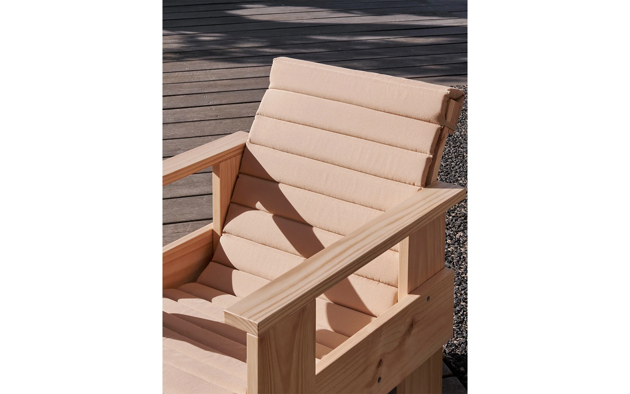 Crate quilted cushion - Image 9