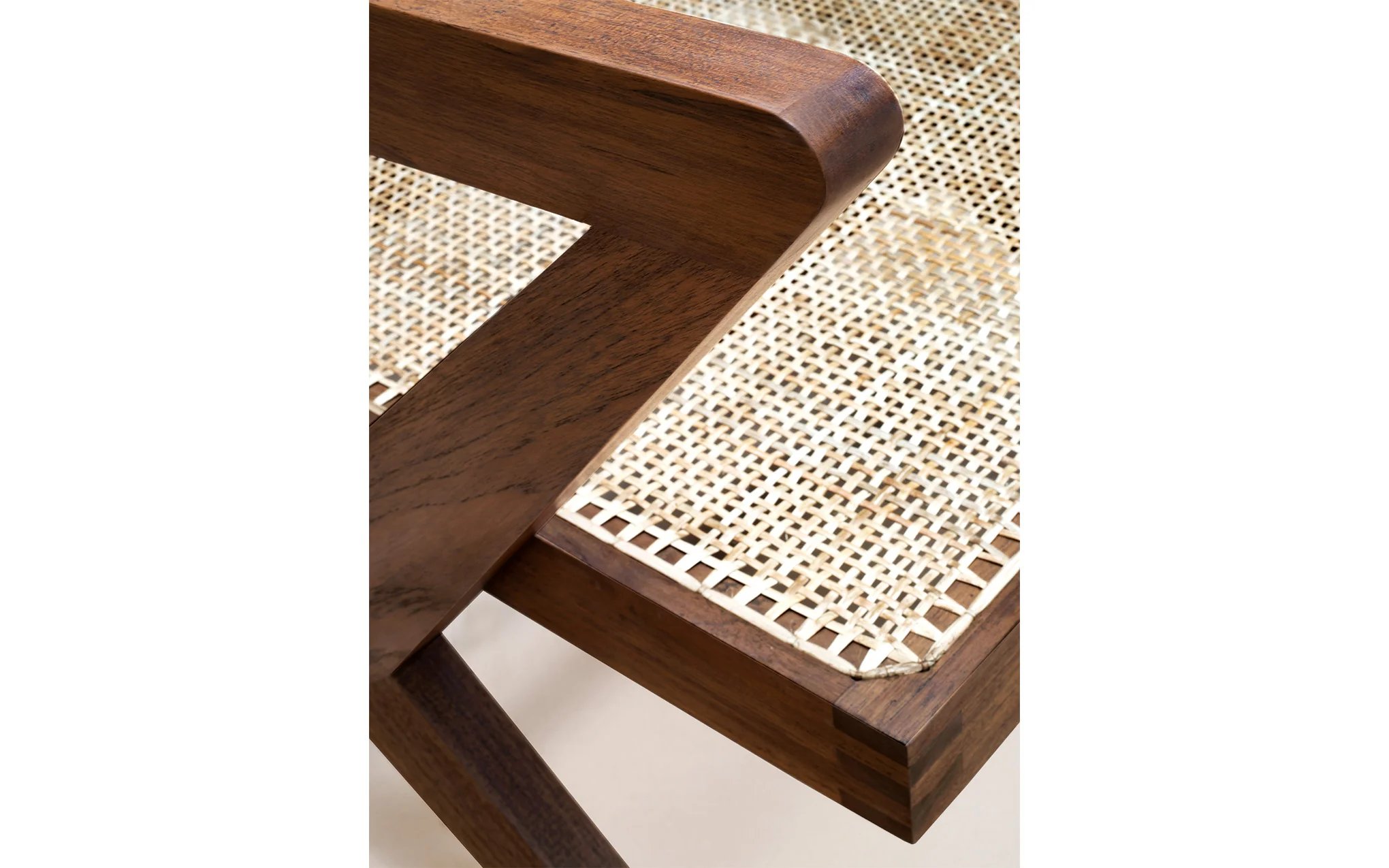 Cross easy chair - Image 4