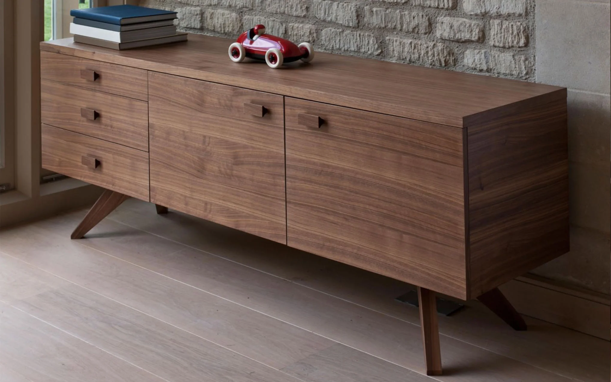 Cross sideboard - Image 6