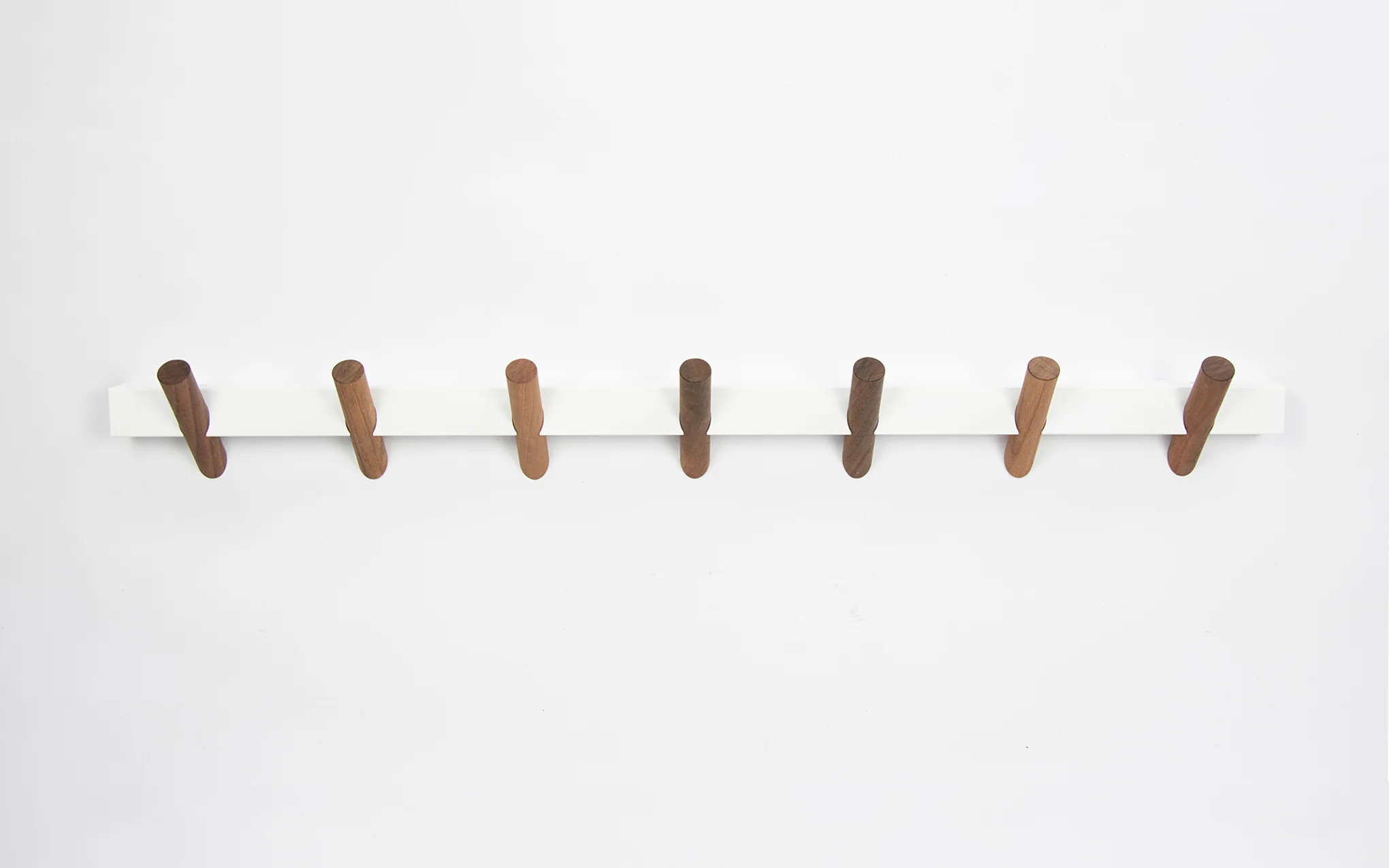 Crosscut coat hooks - Image 5