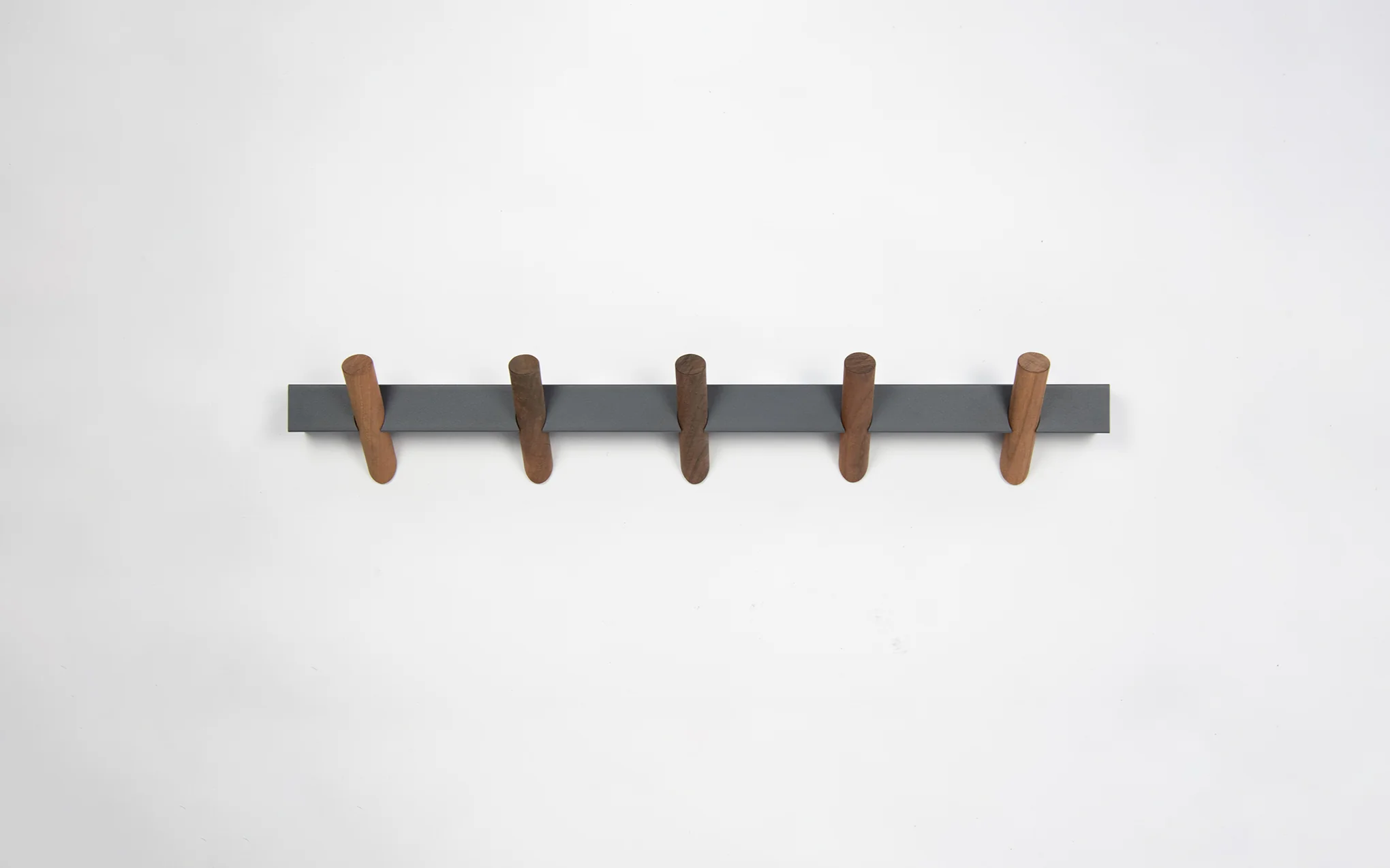 Crosscut coat hooks - Image 8