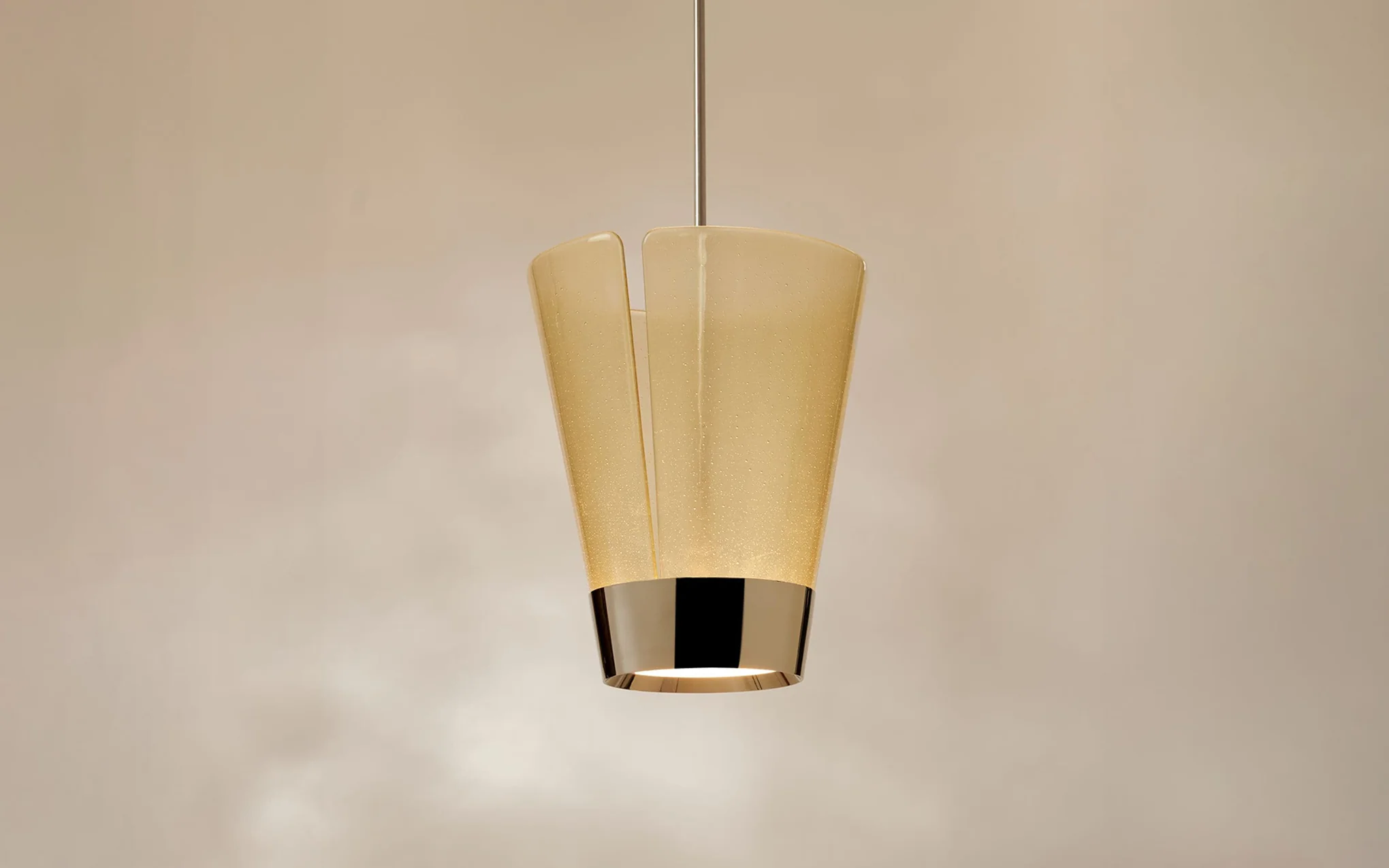 Crown 1 pendant - Image 2