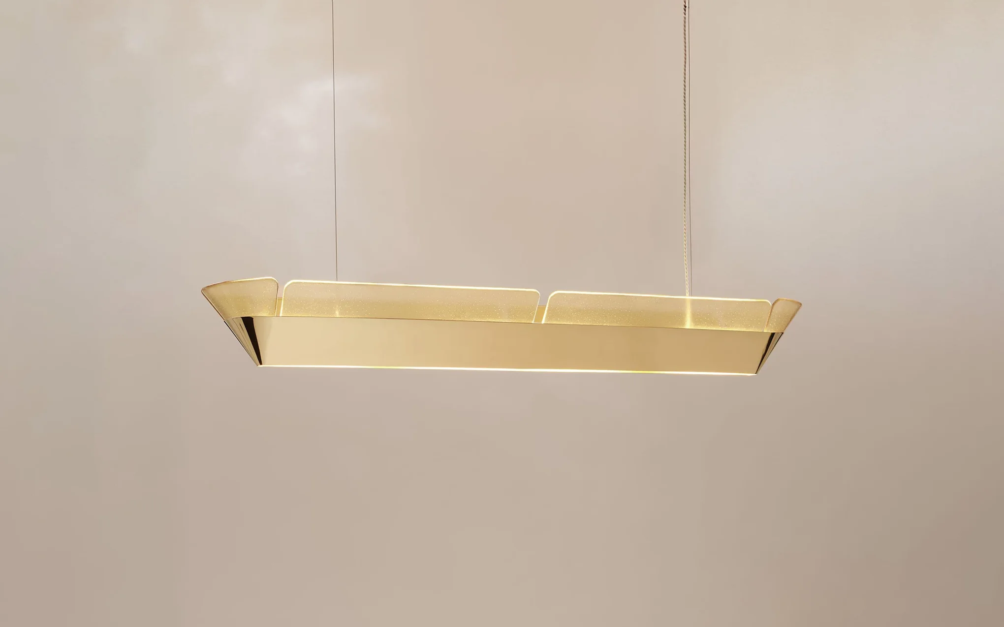 Crown 3 pendant - Image 2