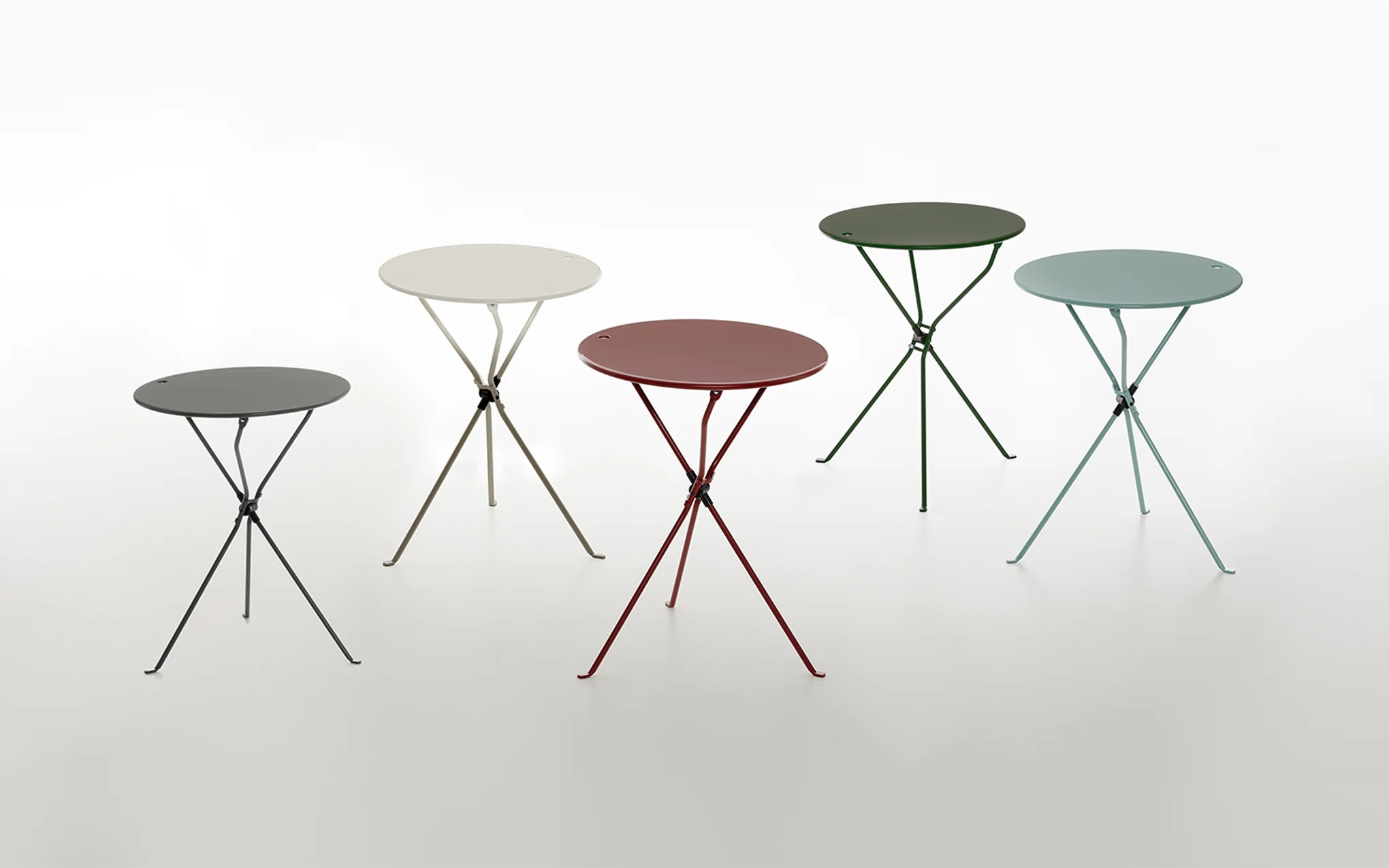 Cumano folding table