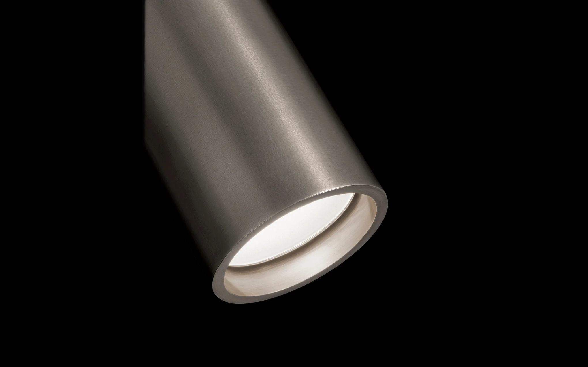 Cylinder sconce - Image 5