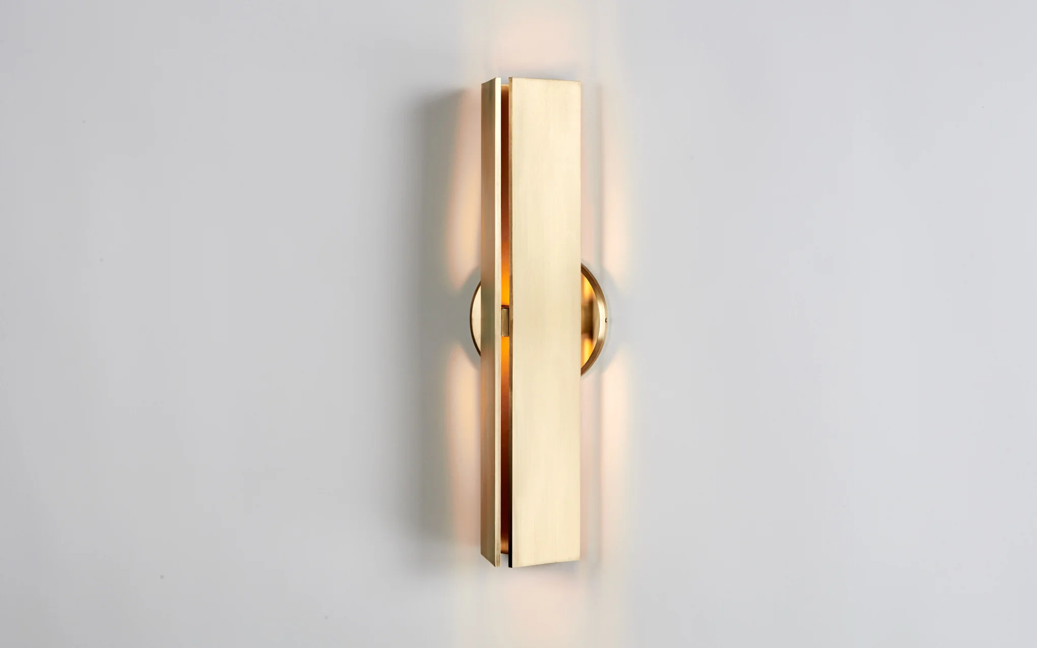 Delta sconce - Image 2