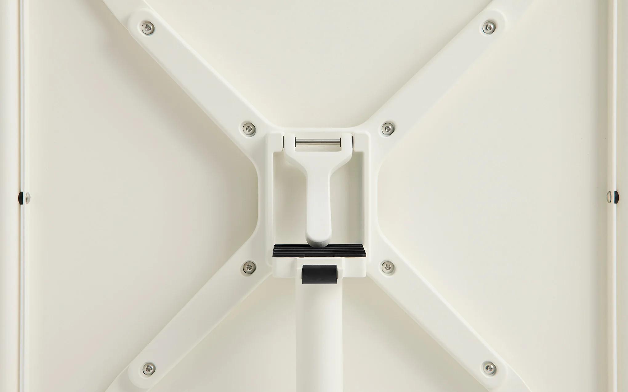 Deville table - Image 47