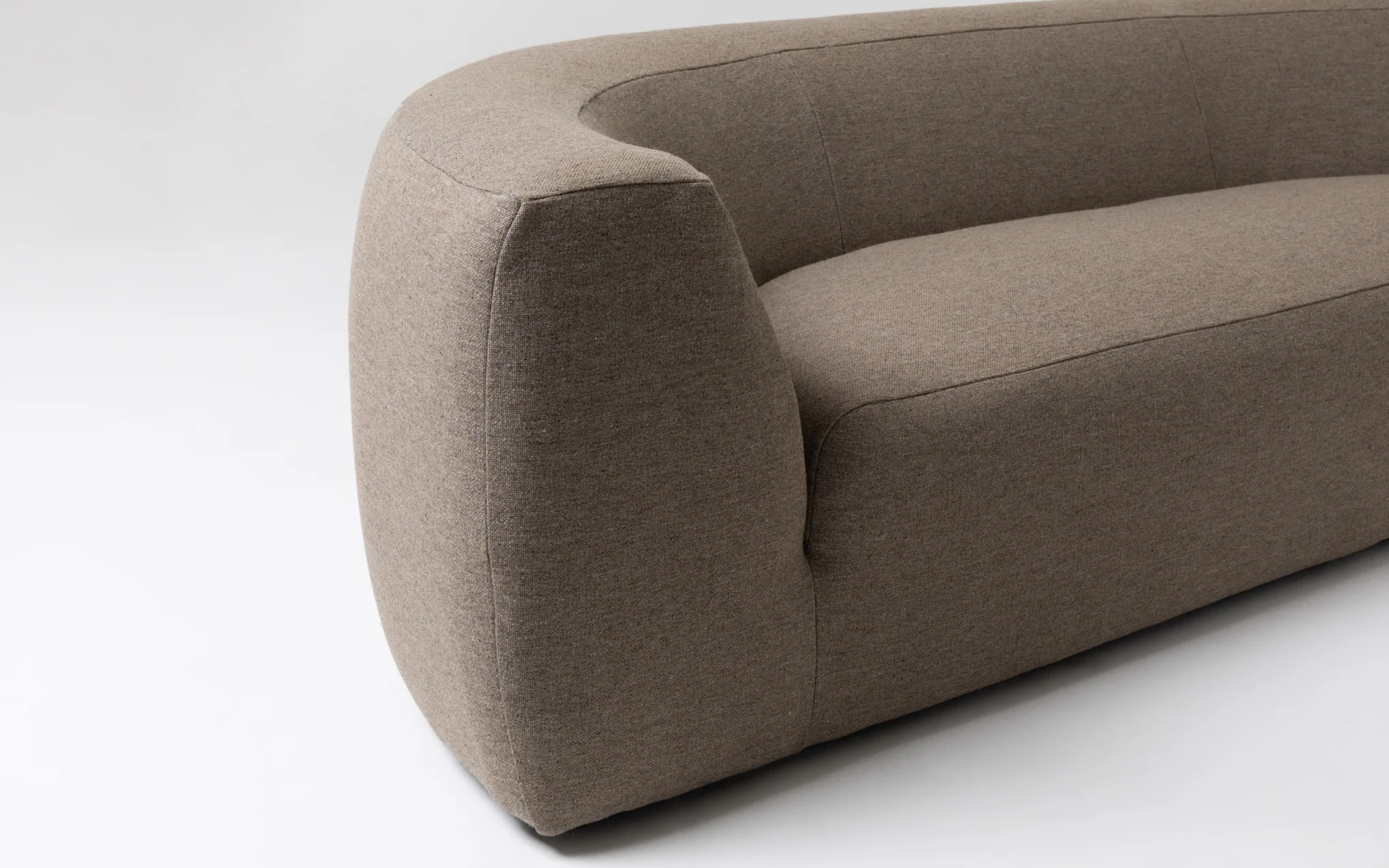Element three seat sofa - Image 3