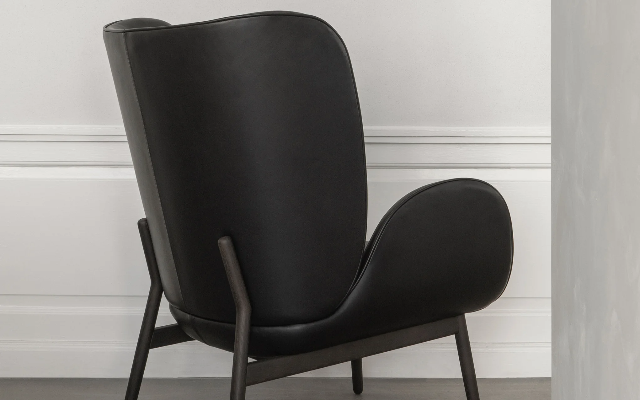 Embrace lounge chair - Image 32