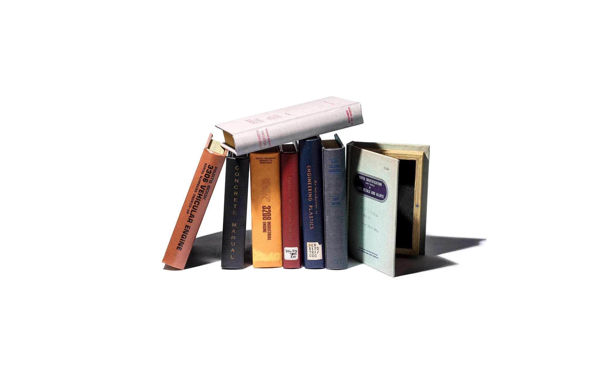 Empty book in orange - Vehicular Engine - Image 5